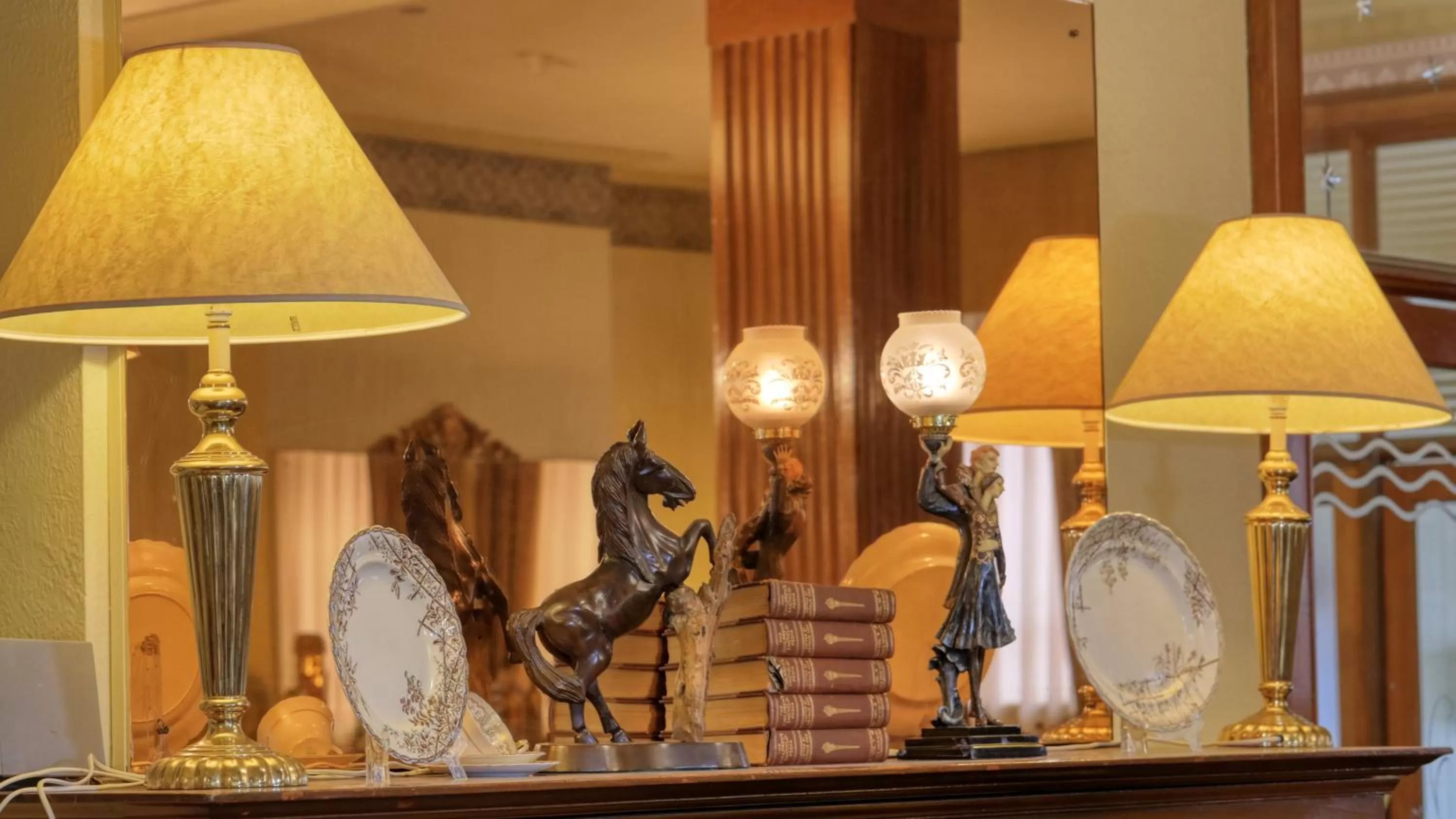 Decorative detail in Royal Exchange Hotel