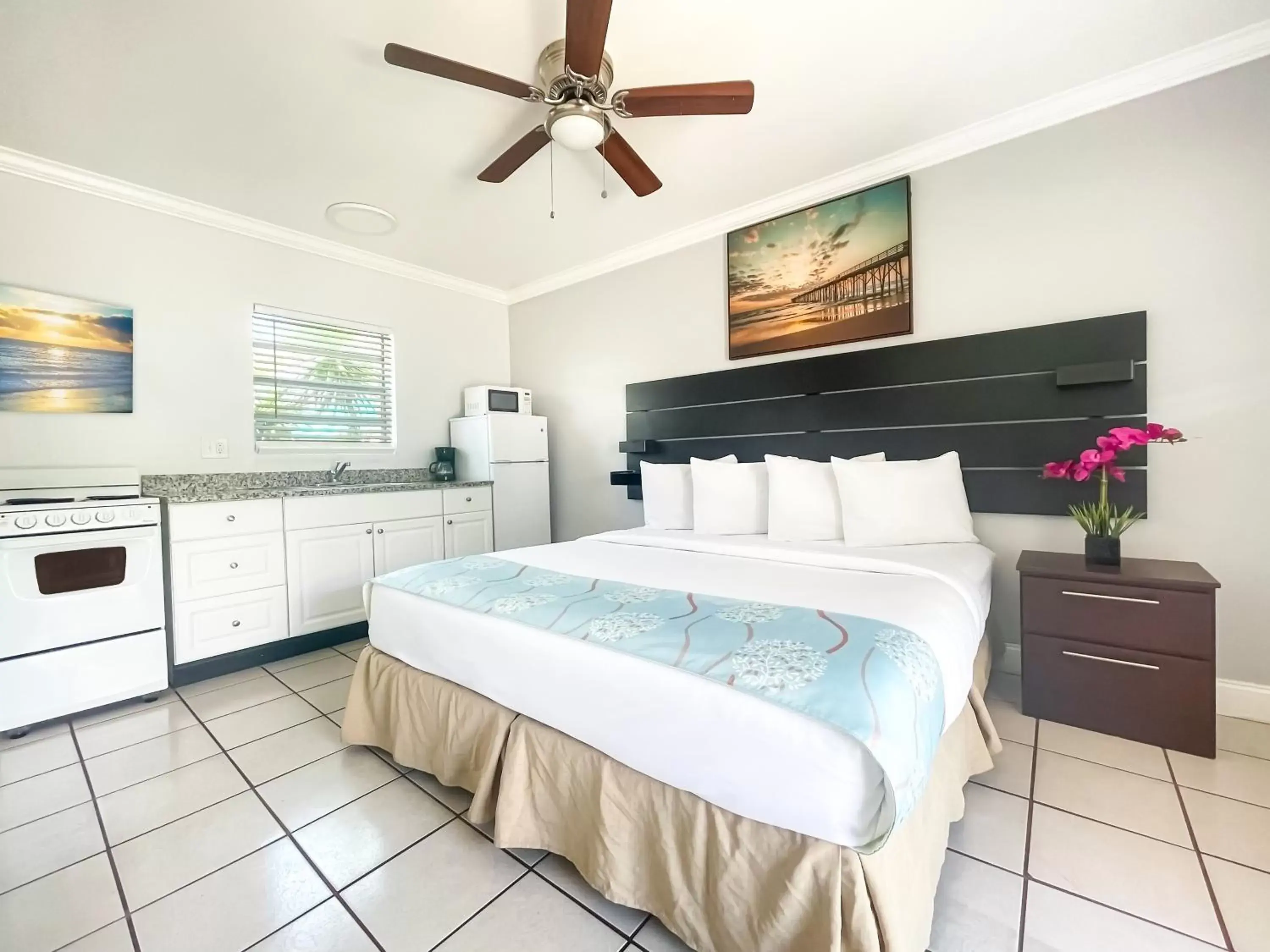 Photo of the whole room, Bed in Ocean Villas