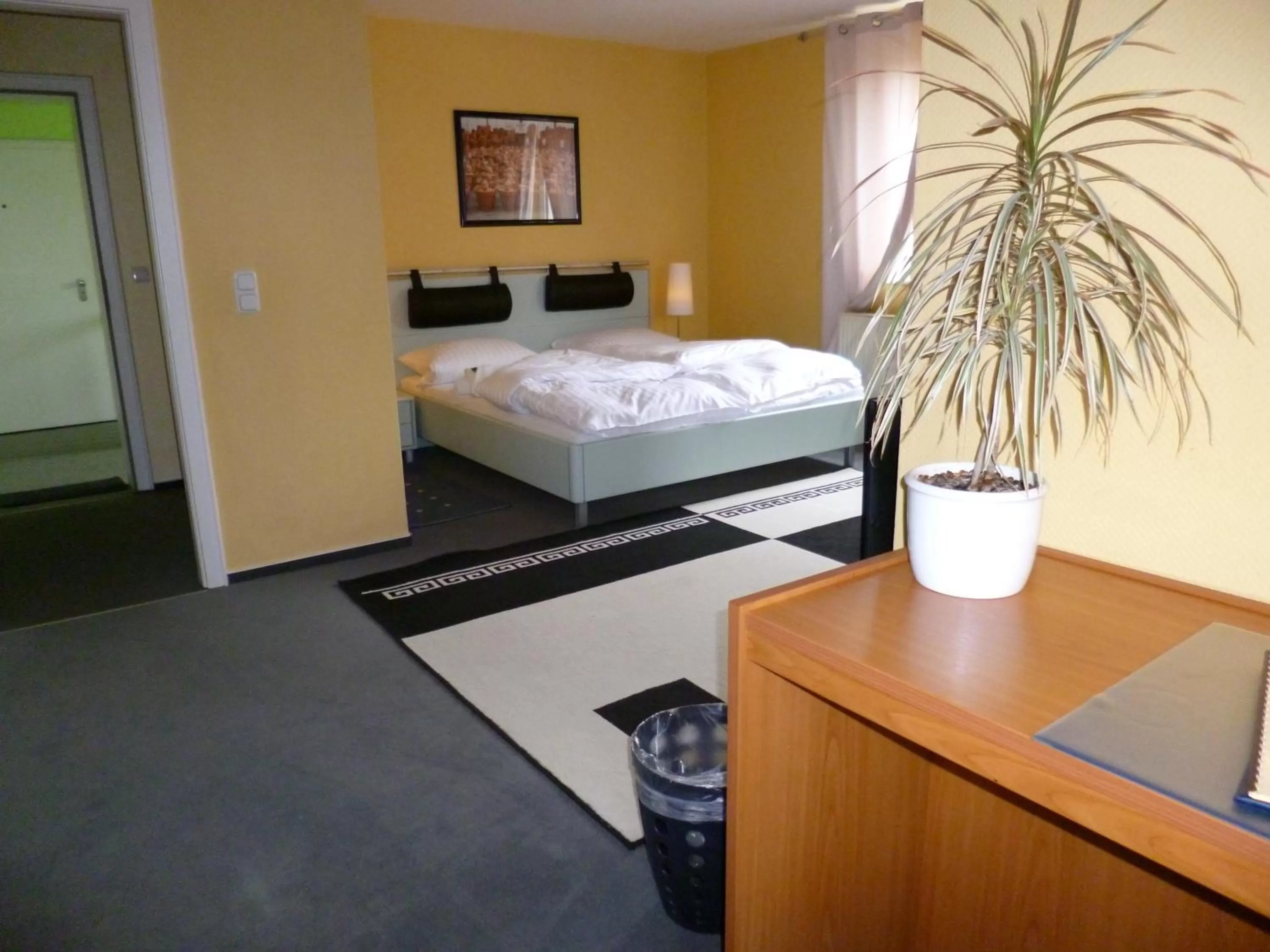 Photo of the whole room, Bed in Hotel Restaurant Marbella