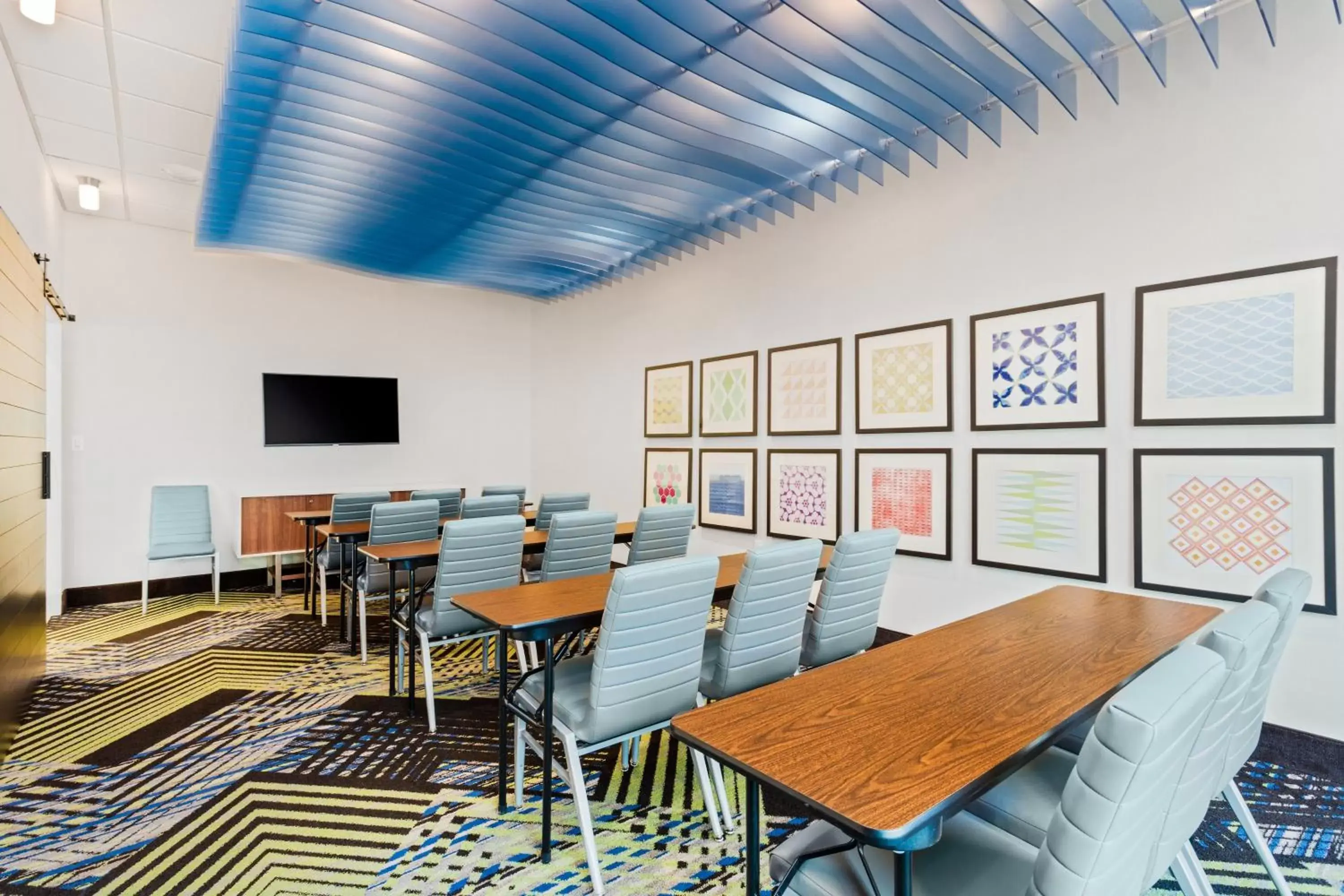 Meeting/conference room in Holiday Inn Express & Suites Niceville - Eglin Area, an IHG Hotel