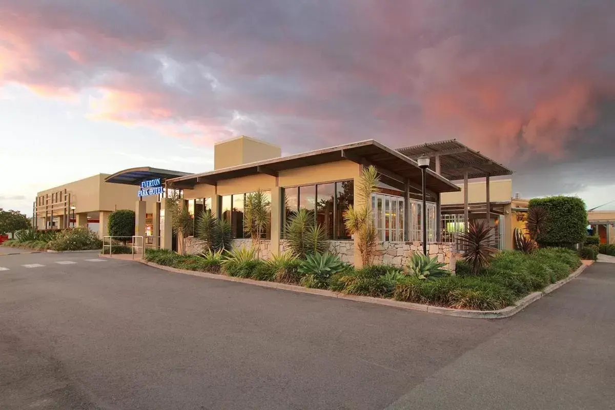 Property Building in Everton Park Hotel