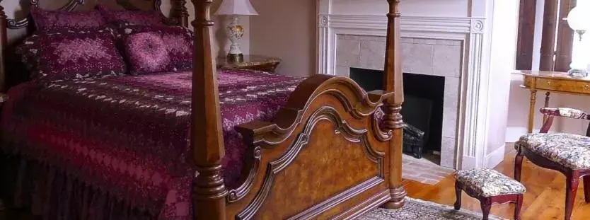 Bedroom, Bed in The Swope Manor Bed & Breakfast