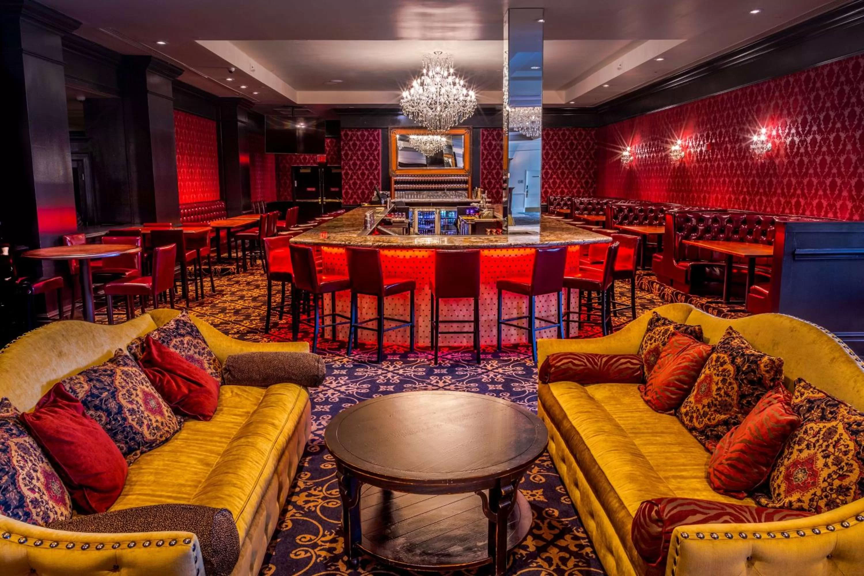 Restaurant/places to eat in The Antlers, a Wyndham Hotel