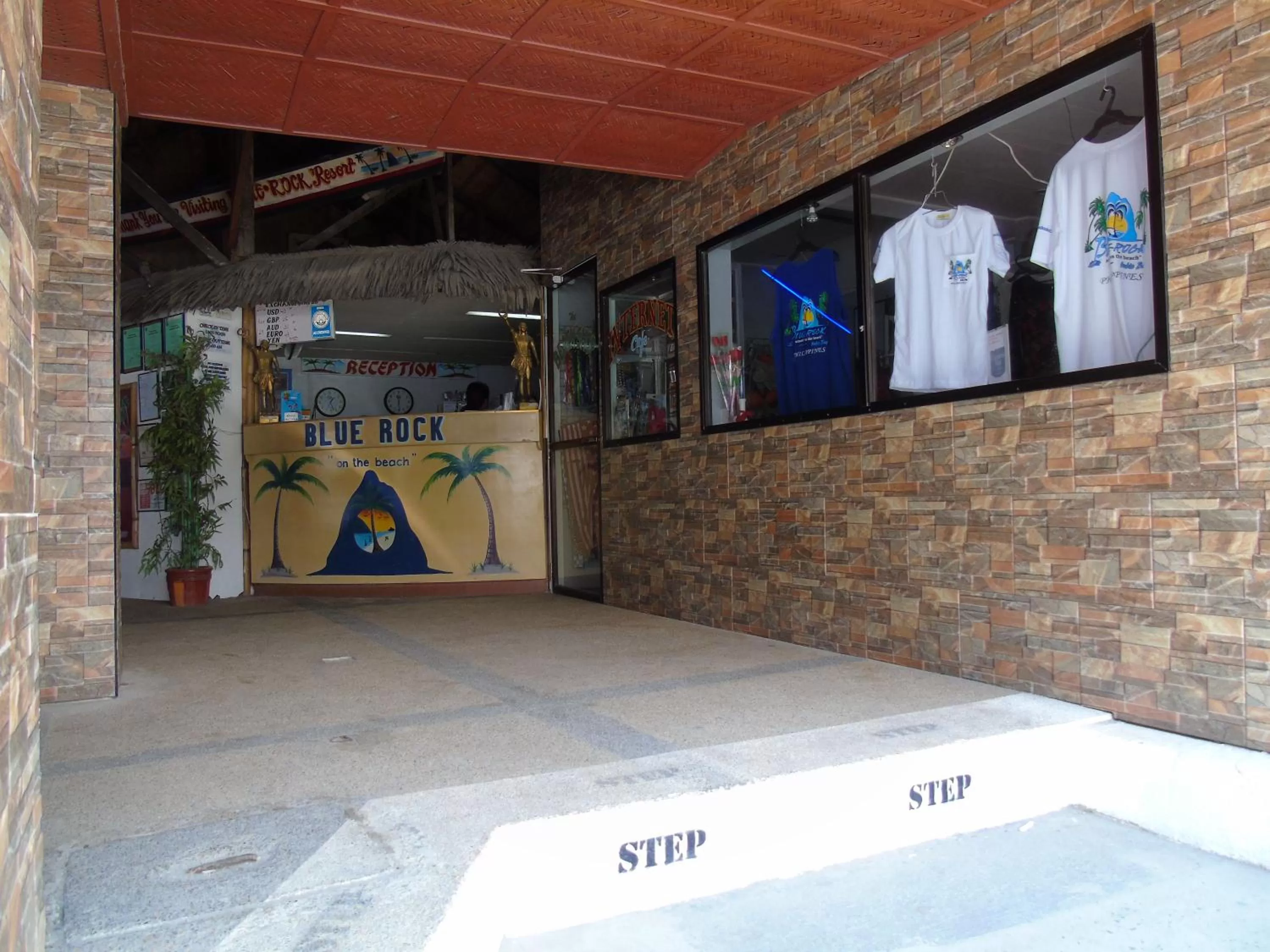 Facade/entrance in Blue Rock Resort