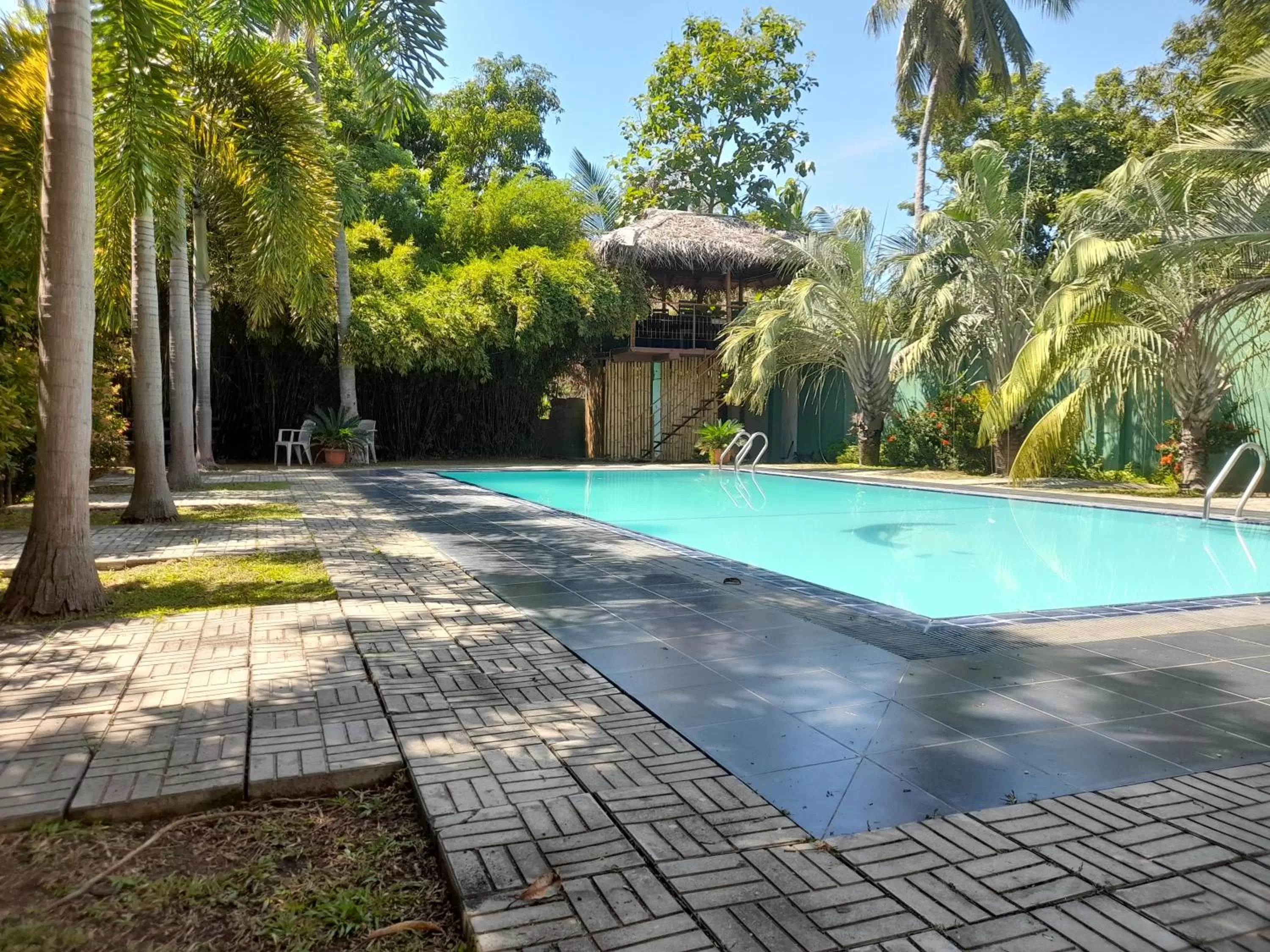Swimming pool in Seyara Holiday Resort