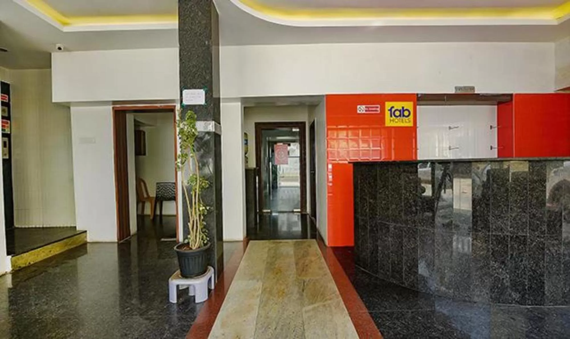 Lobby or reception in Fab Express Lloyd's Inn - Near Kodambakkam Railway Station