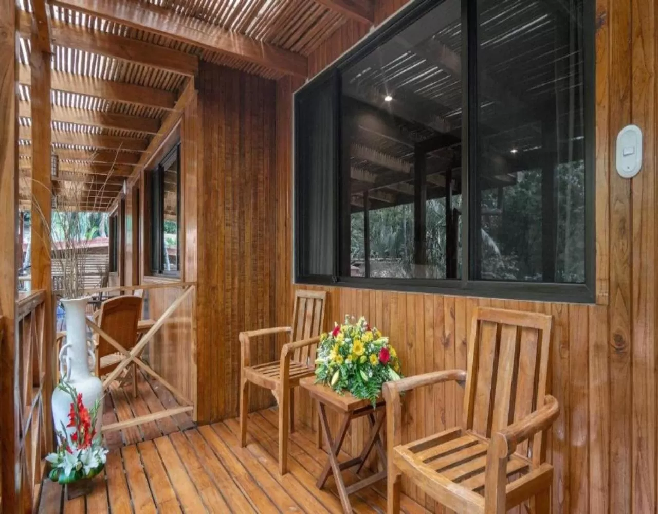 Property building in Hotel Arco Iris