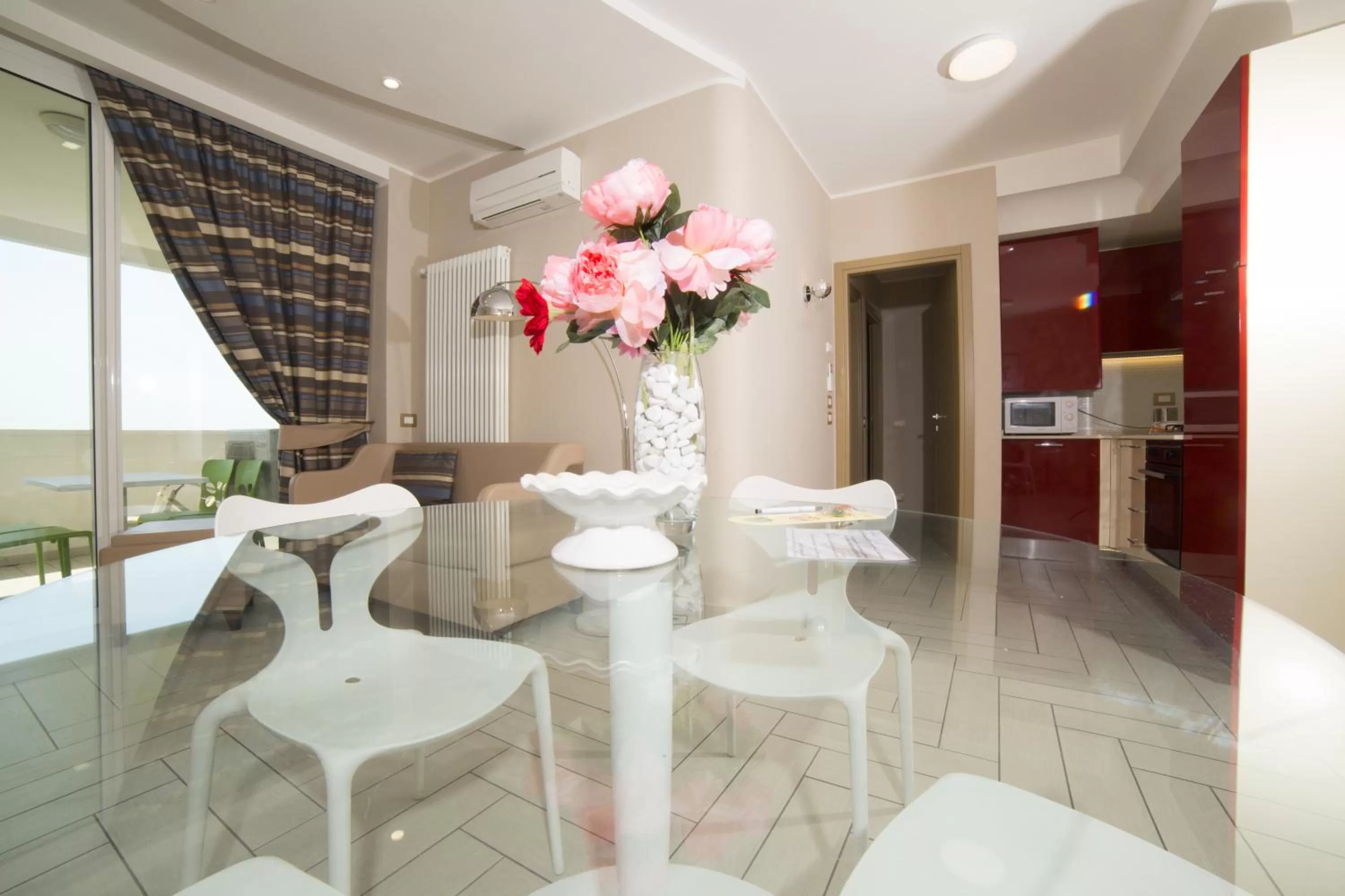 Living room, Dining Area in Nero D'Avorio Aparthotel & SPA