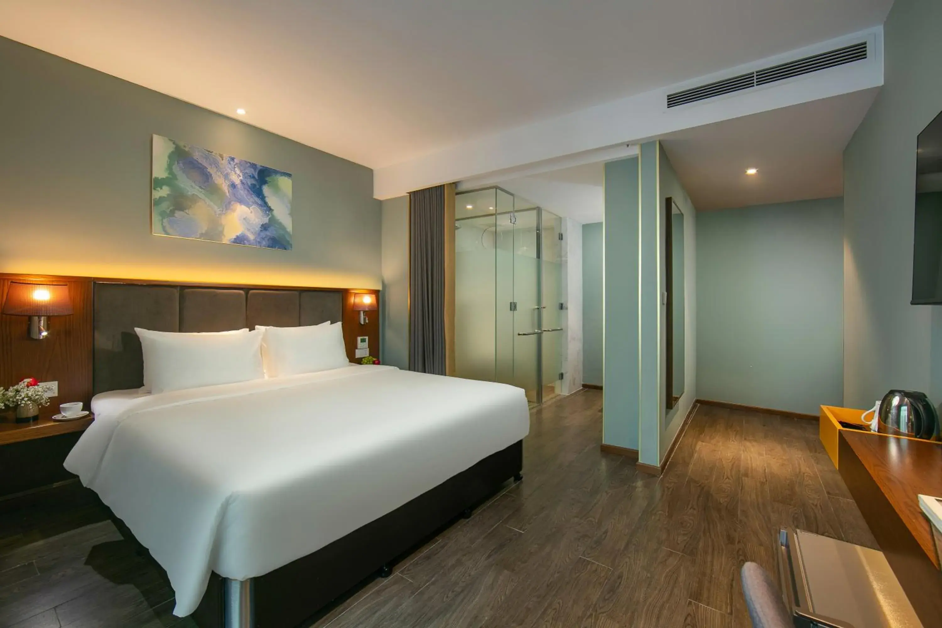 Bed in Grand Cititel Hanoi Hotel