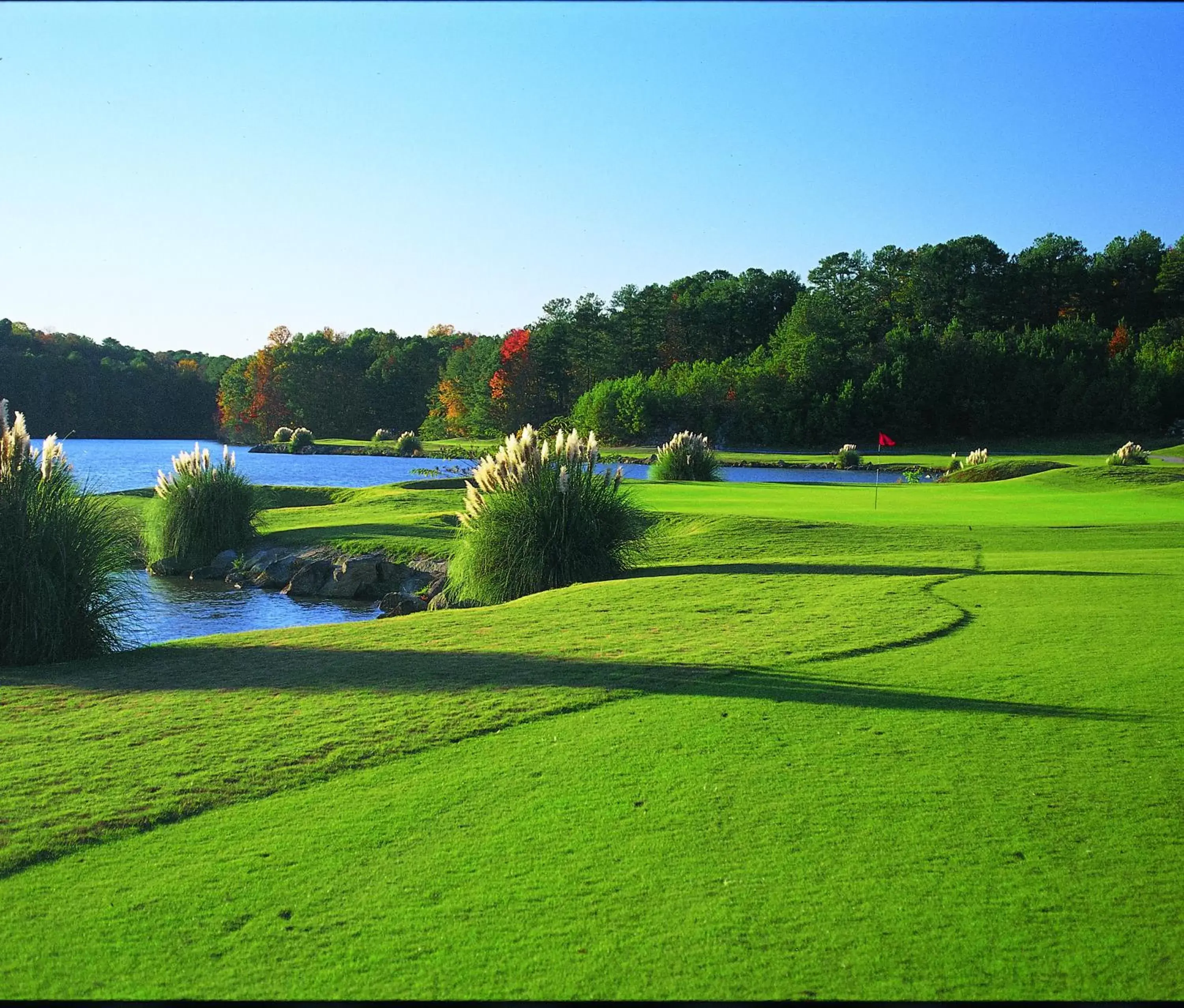 Lake view, Golf in Atlanta Evergreen Lakeside Resort