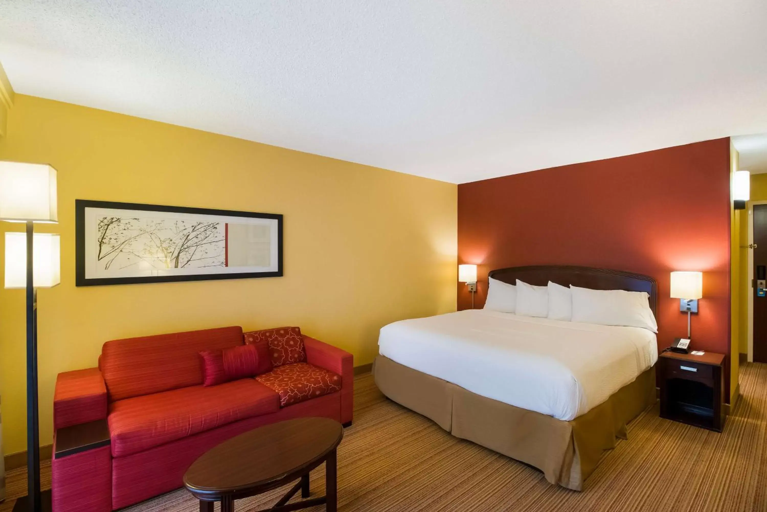 Bedroom, Bed in Sonesta Select Dallas Richardson