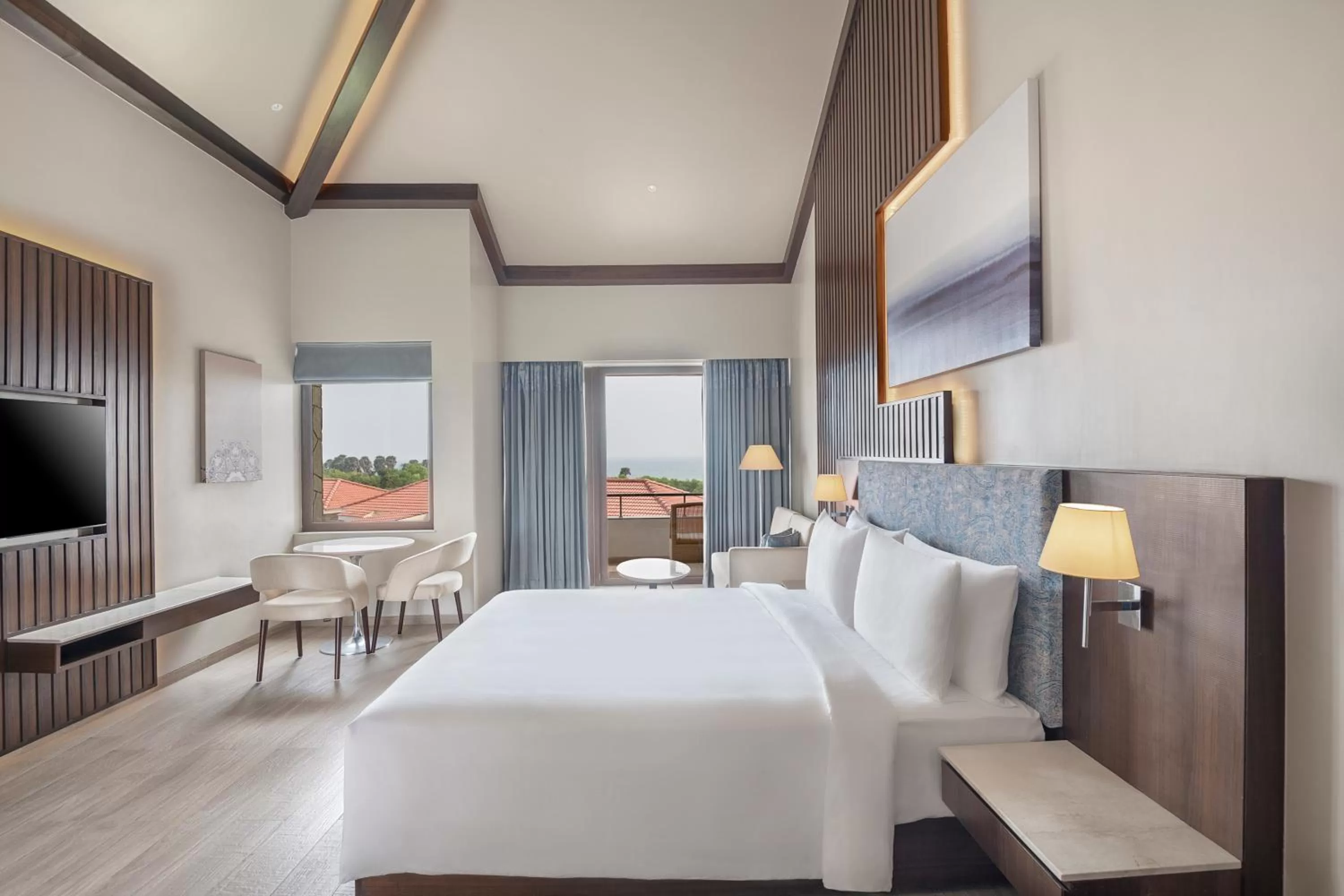 Bedroom, Bed in Radisson Blu Resort Visakhapatnam