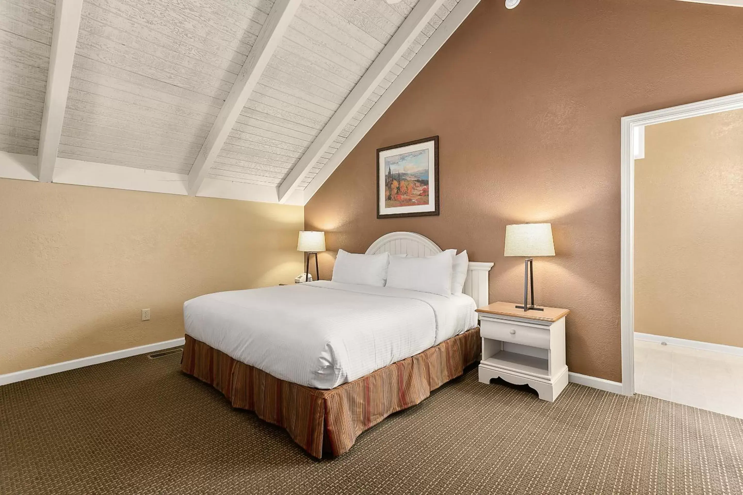 Bedroom, Bed in Sunrise Ridge Resort