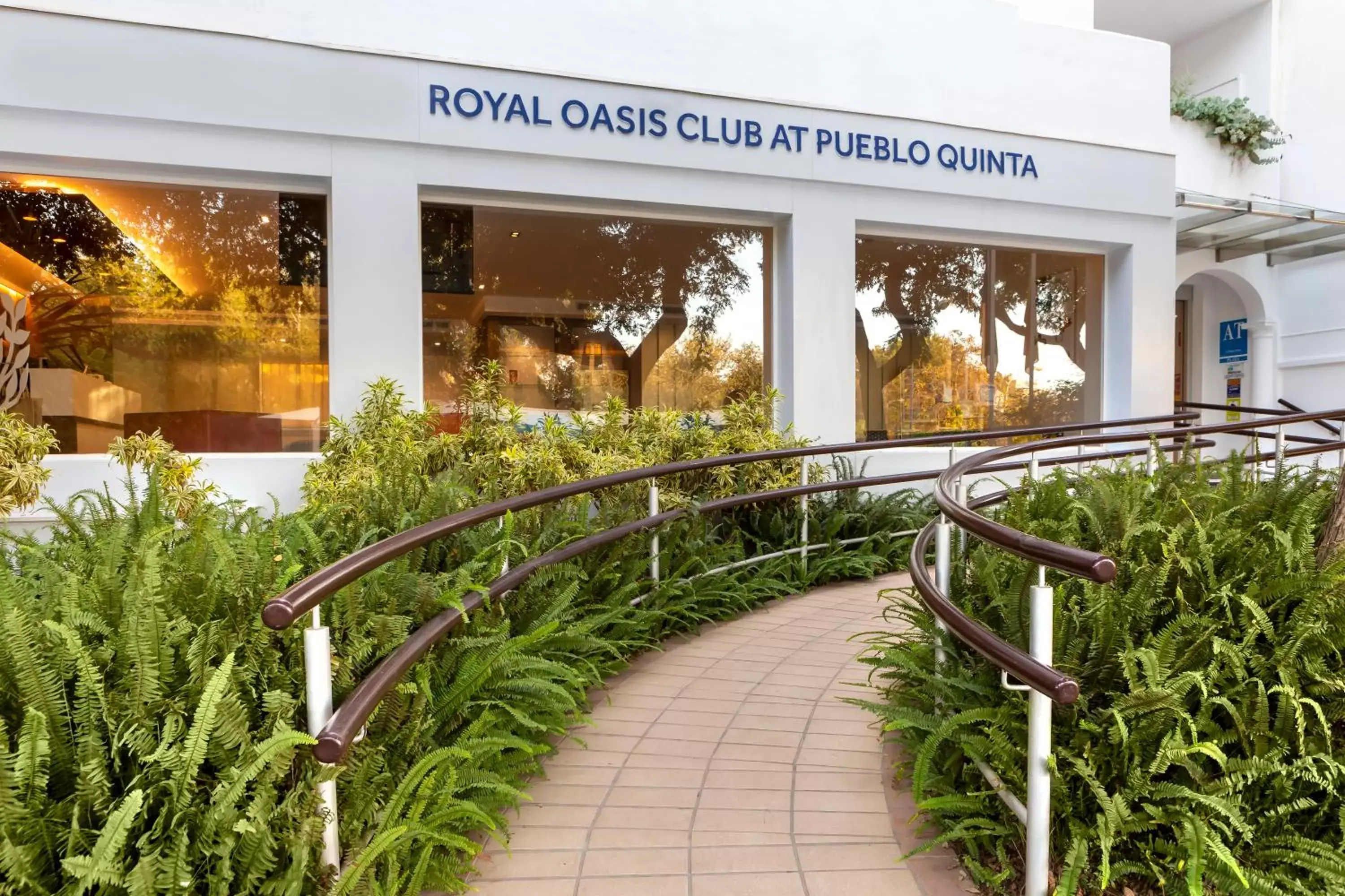 Property building in Royal Oasis Club at Pueblo Quinta