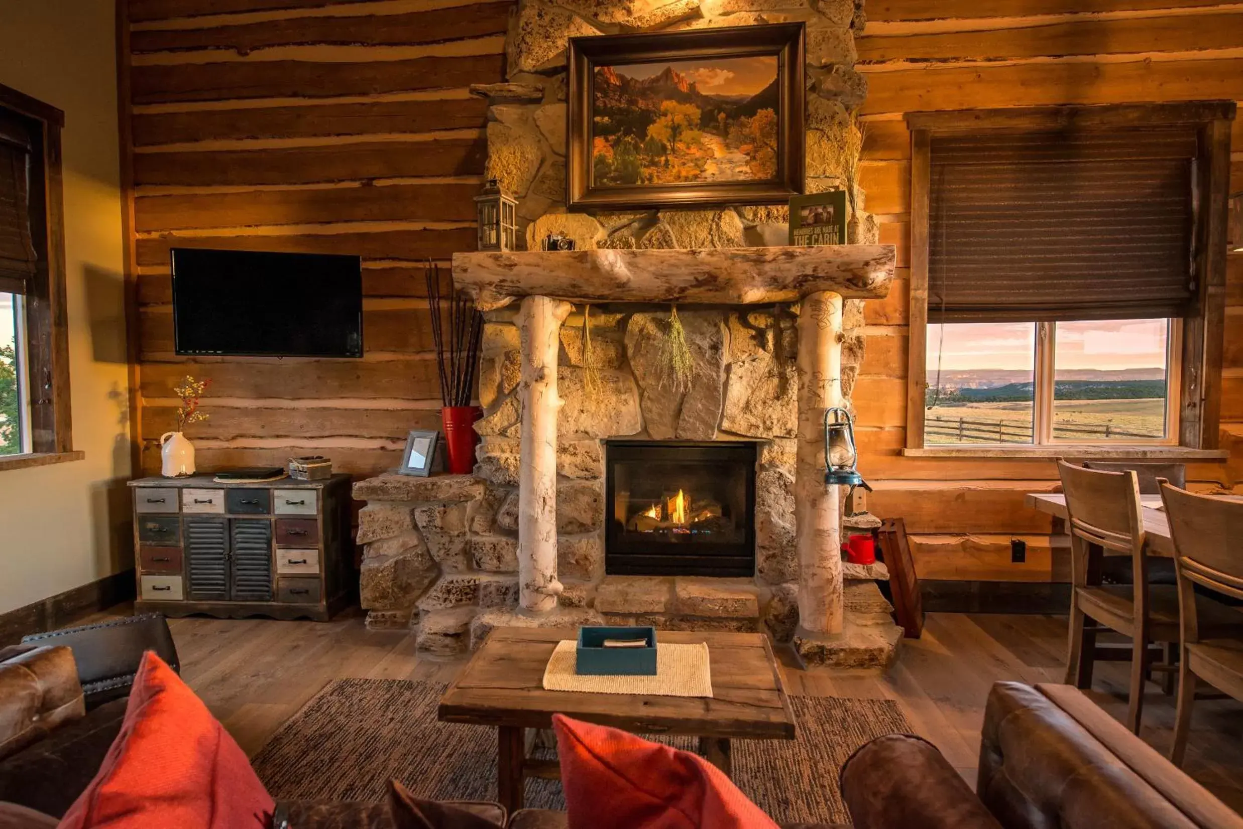 Living room, TV/Entertainment Center in Zion Mountain Ranch