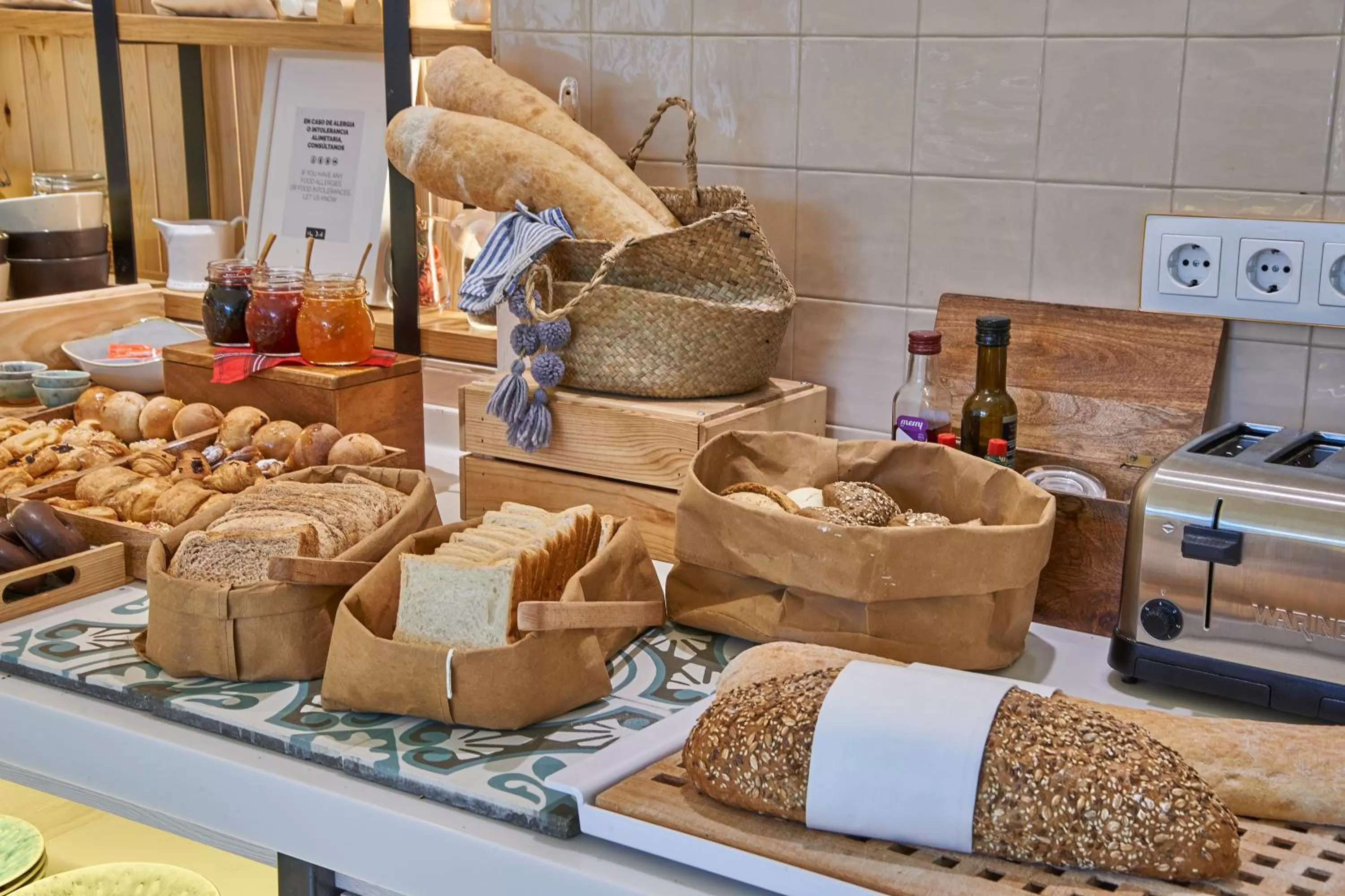 Food and drinks in ICON Bcn