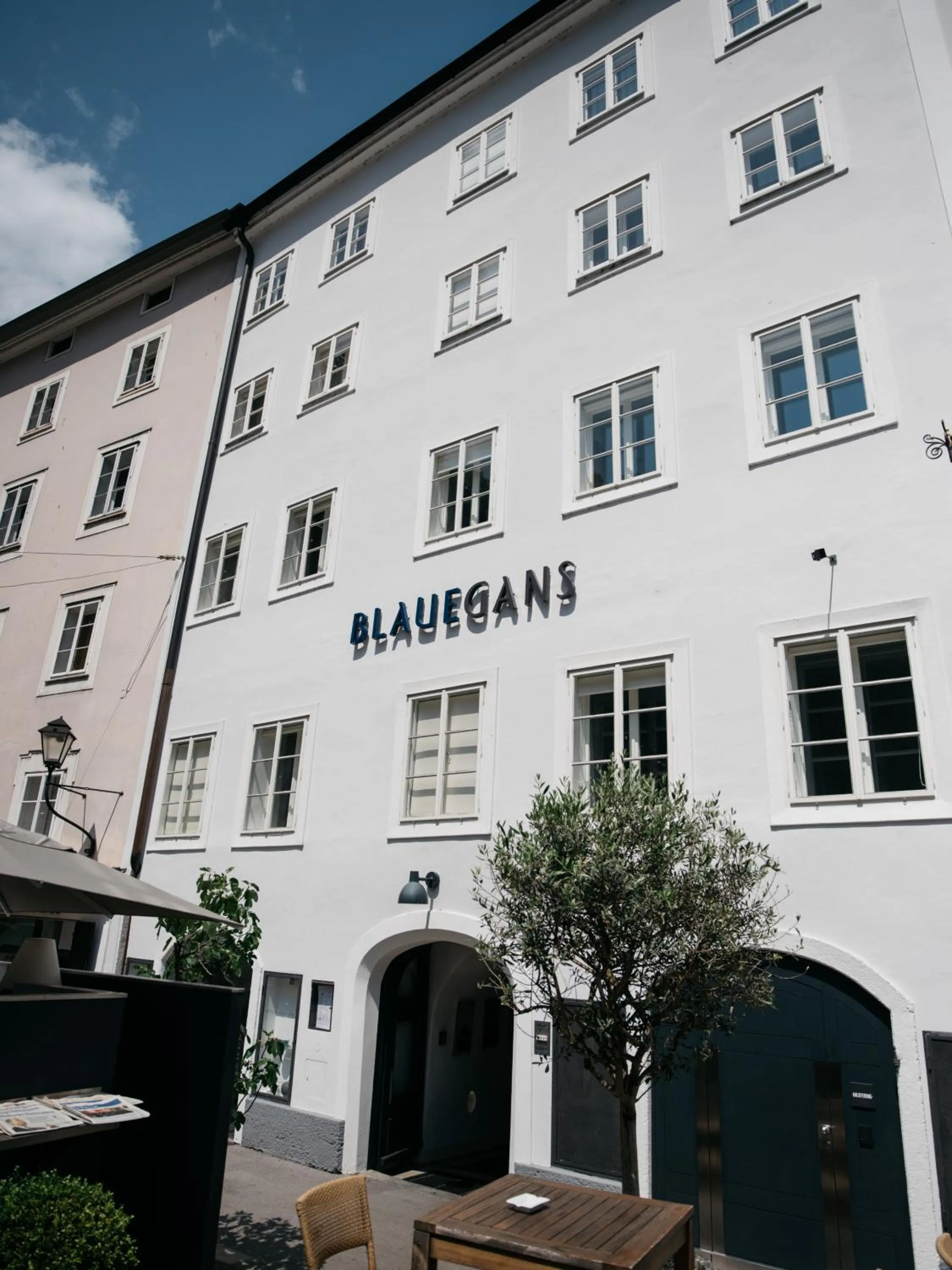 Property building in artHotel Blaue Gans