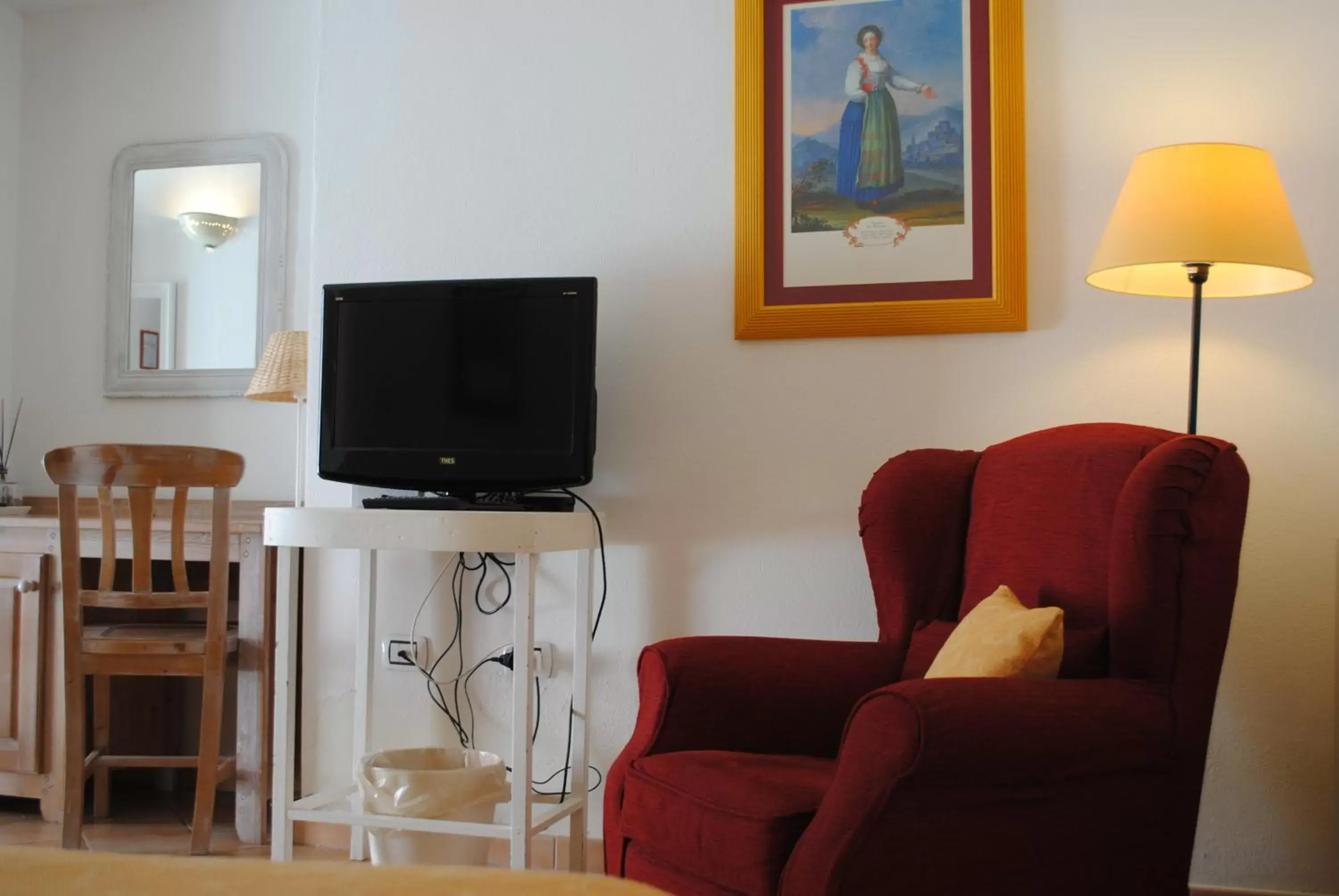 TV and multimedia, Seating Area in Hotel Giardino Giamperduto