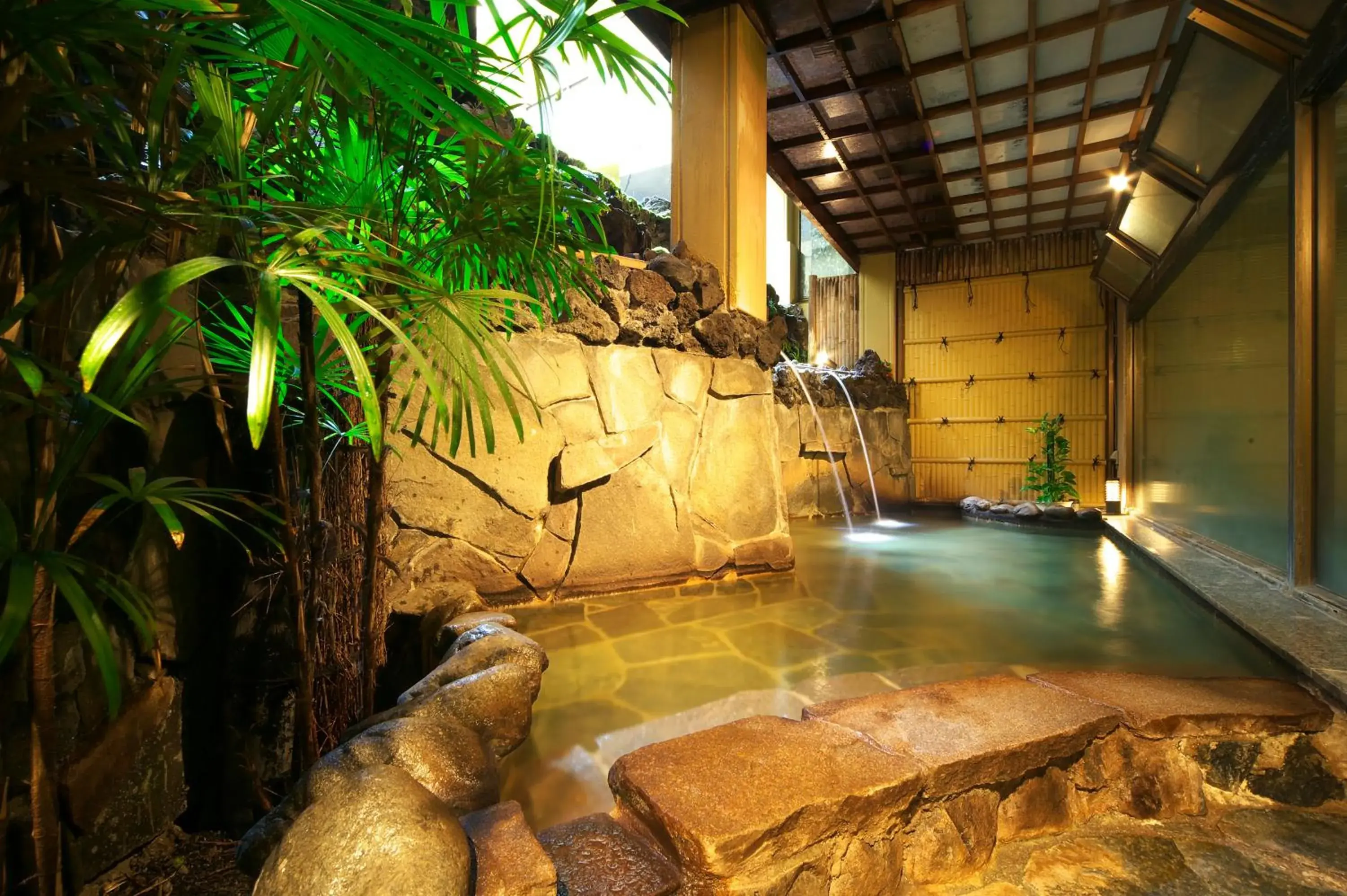 Hot Spring Bath in Kasuitei Ooya