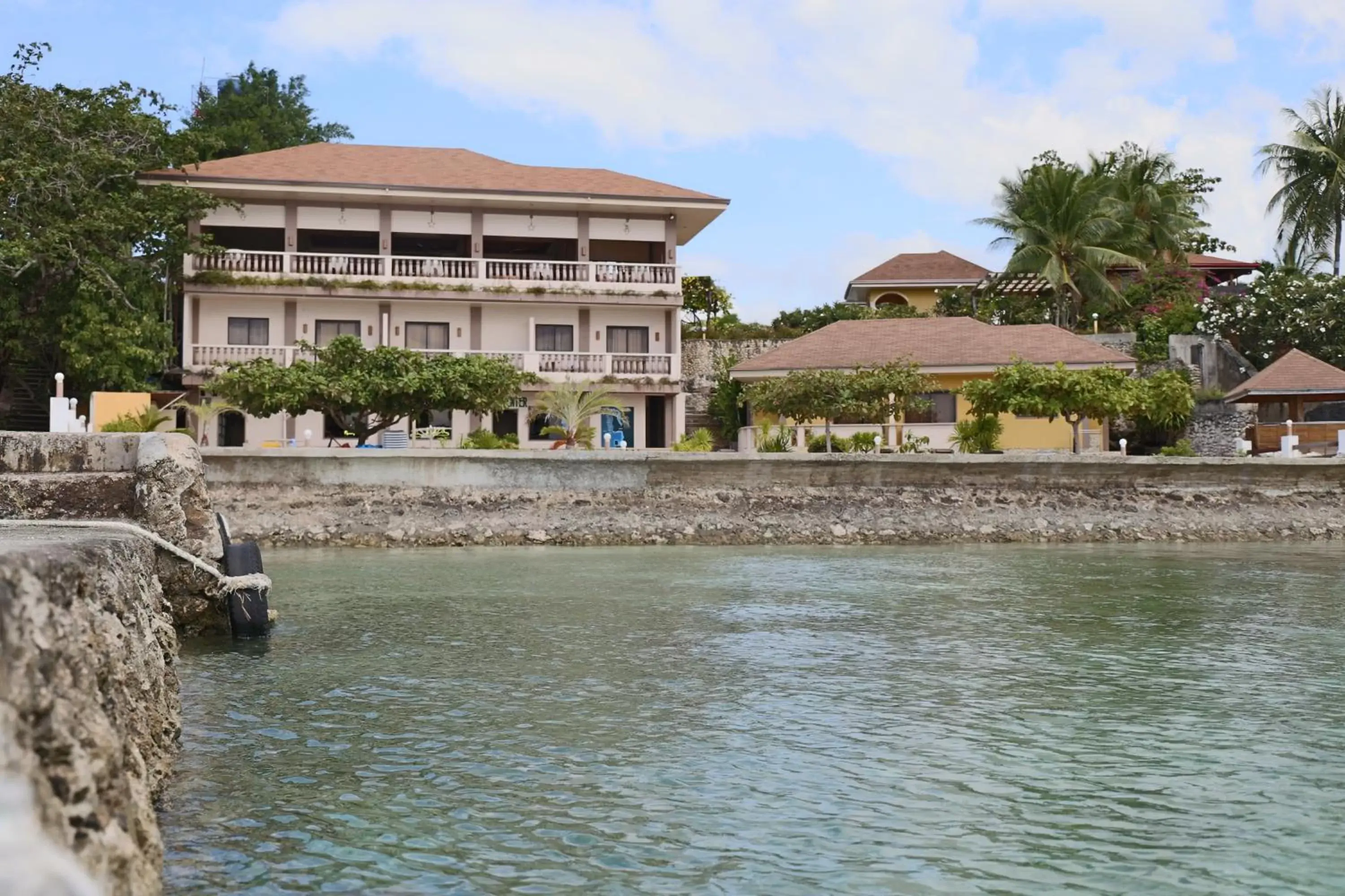 Property Building in Turtle Bay Dive Resort