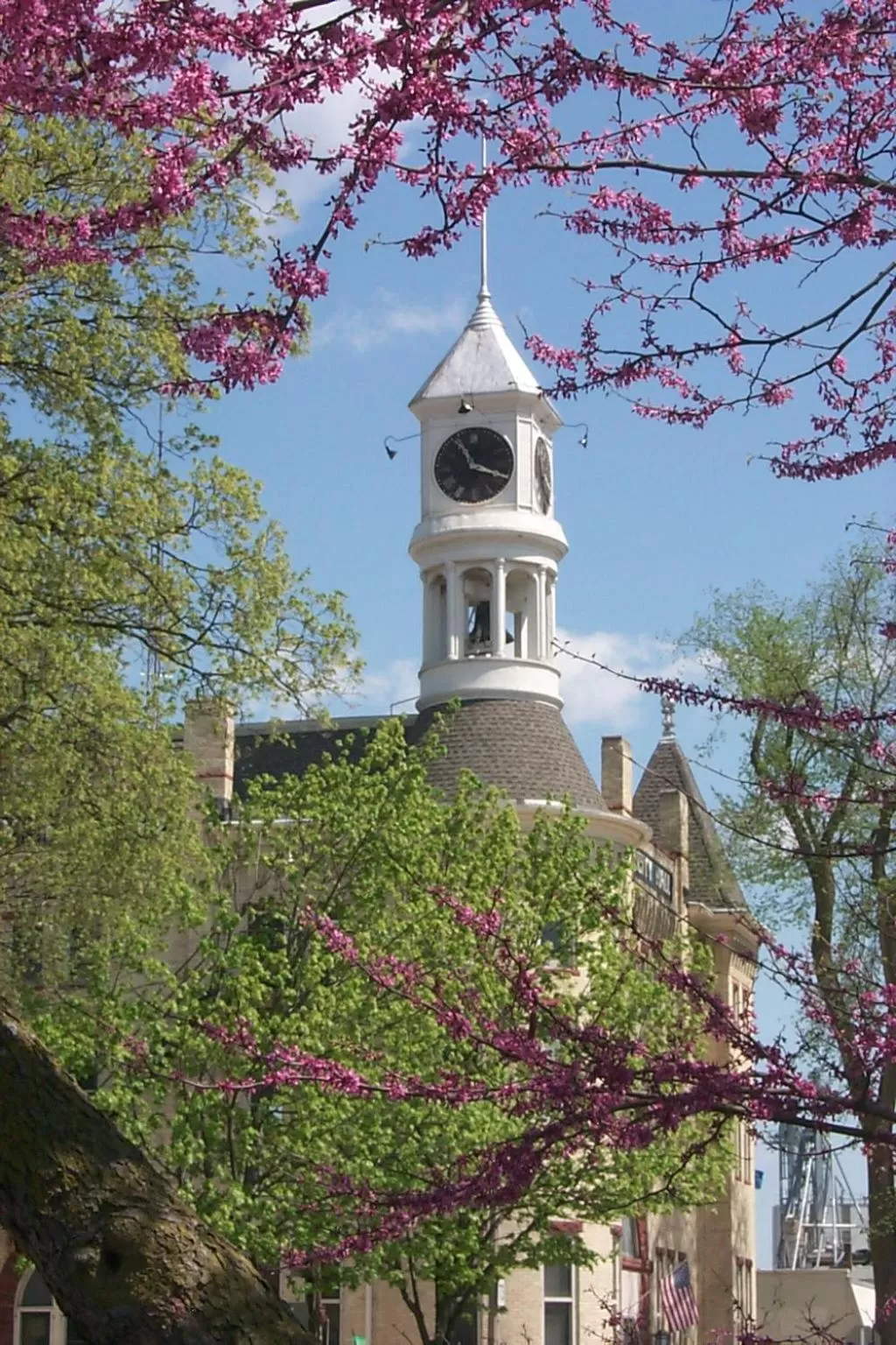 Nearby landmark in HA Whitney Inn