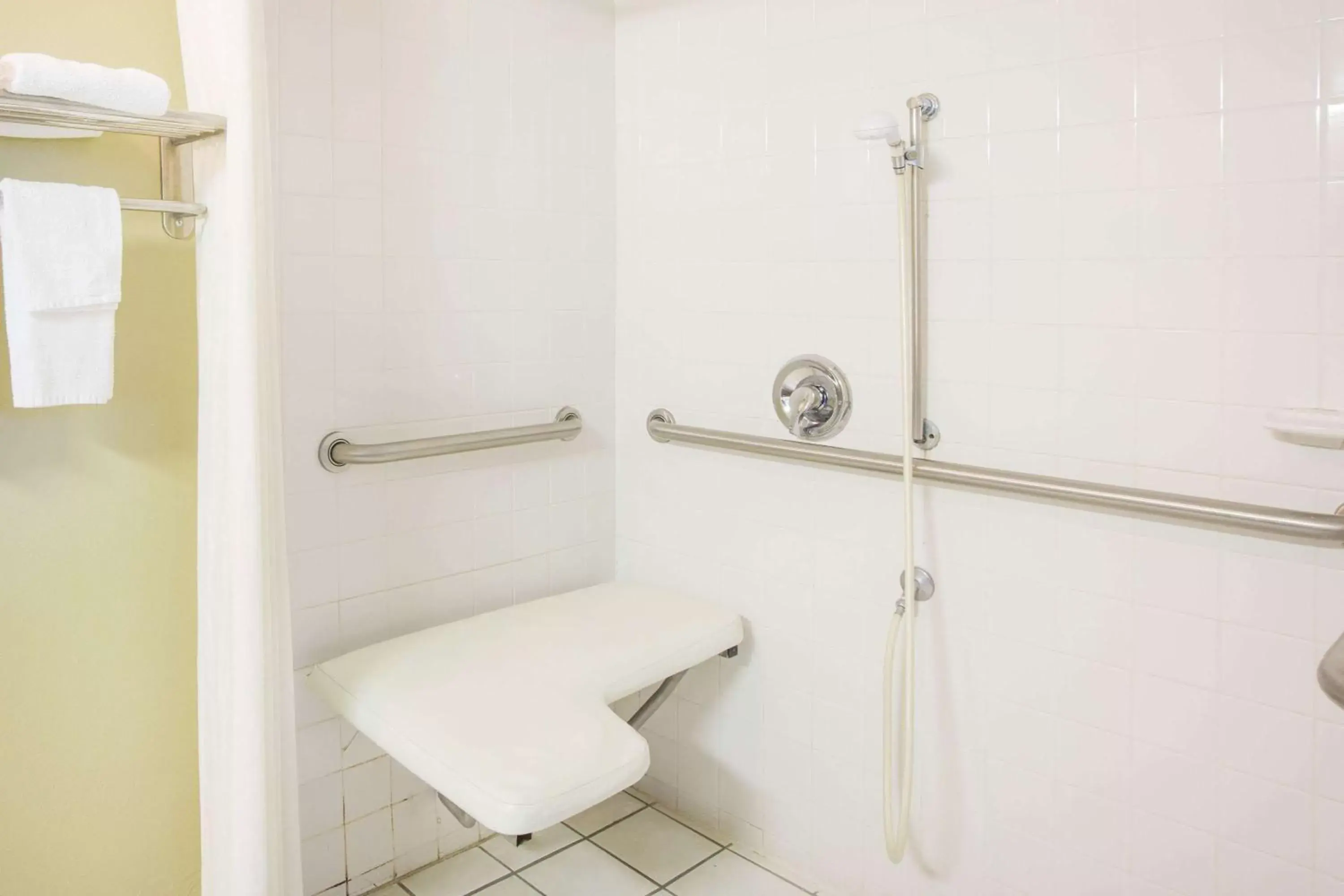 Shower, Bathroom in Super 8 by Wyndham Beckley