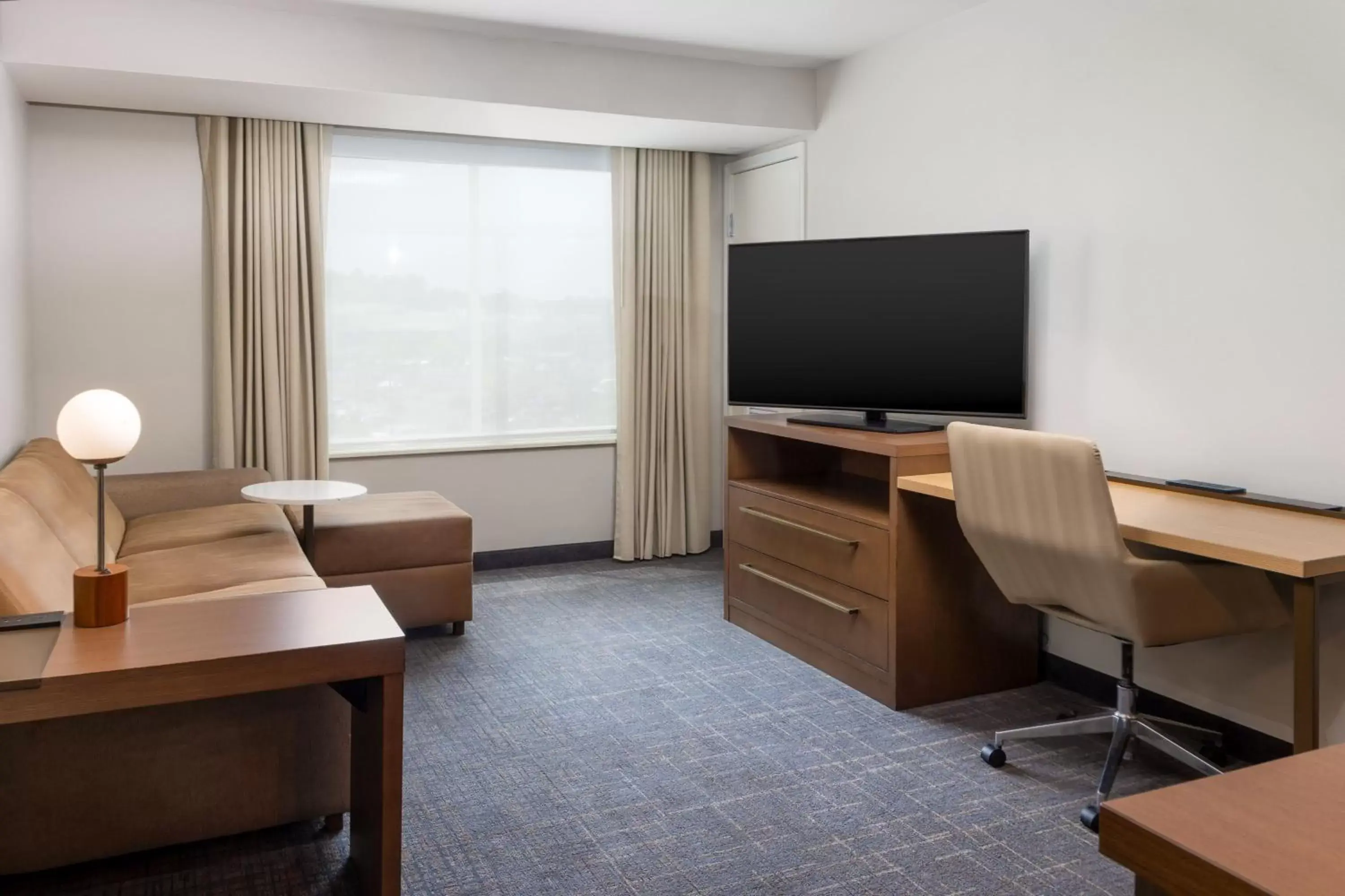 Living room, TV/Entertainment Center in Residence Inn Upper Marlboro Joint Base Andrews