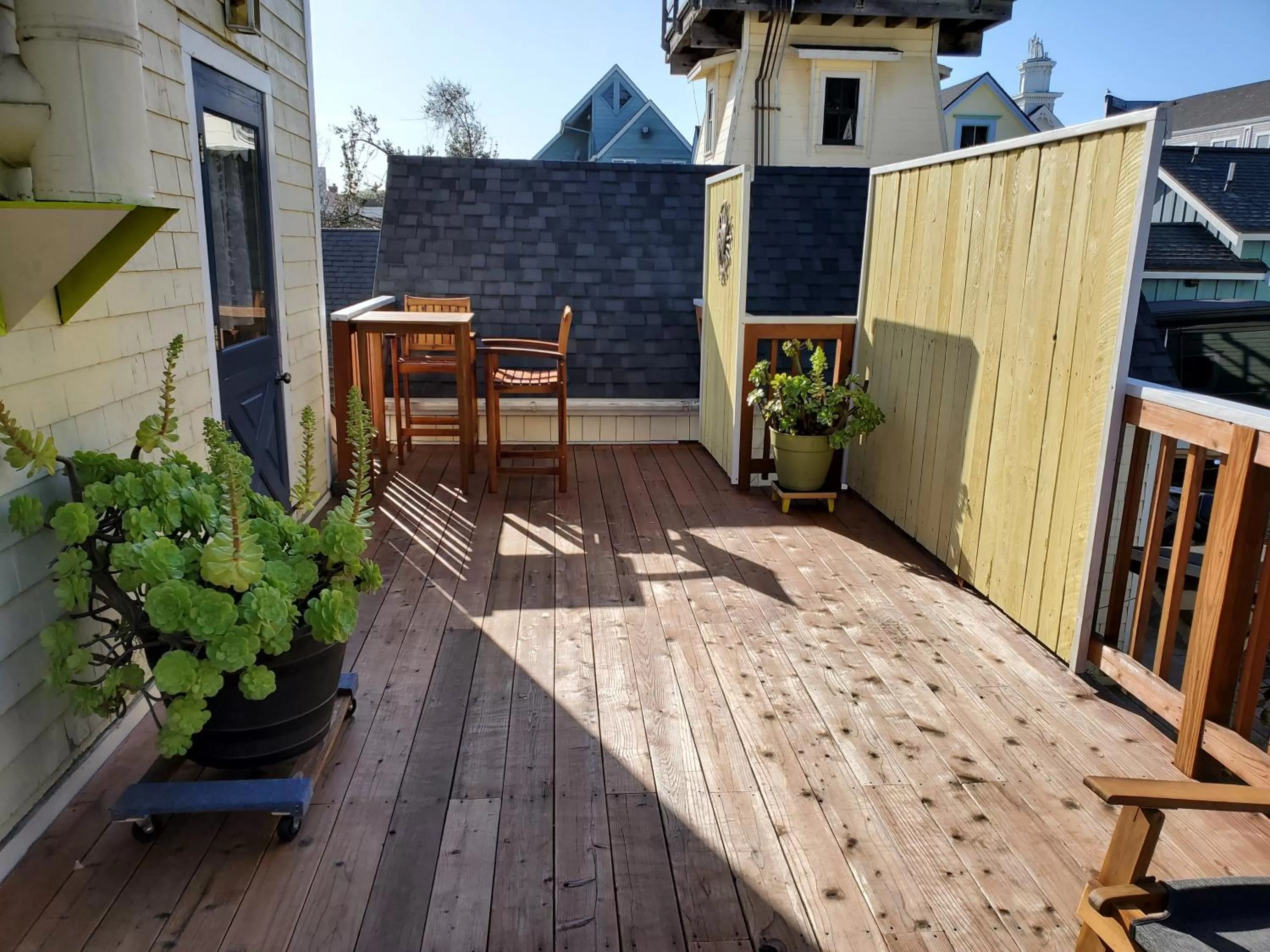 Patio in Headlands Inn Bed and Breakfast