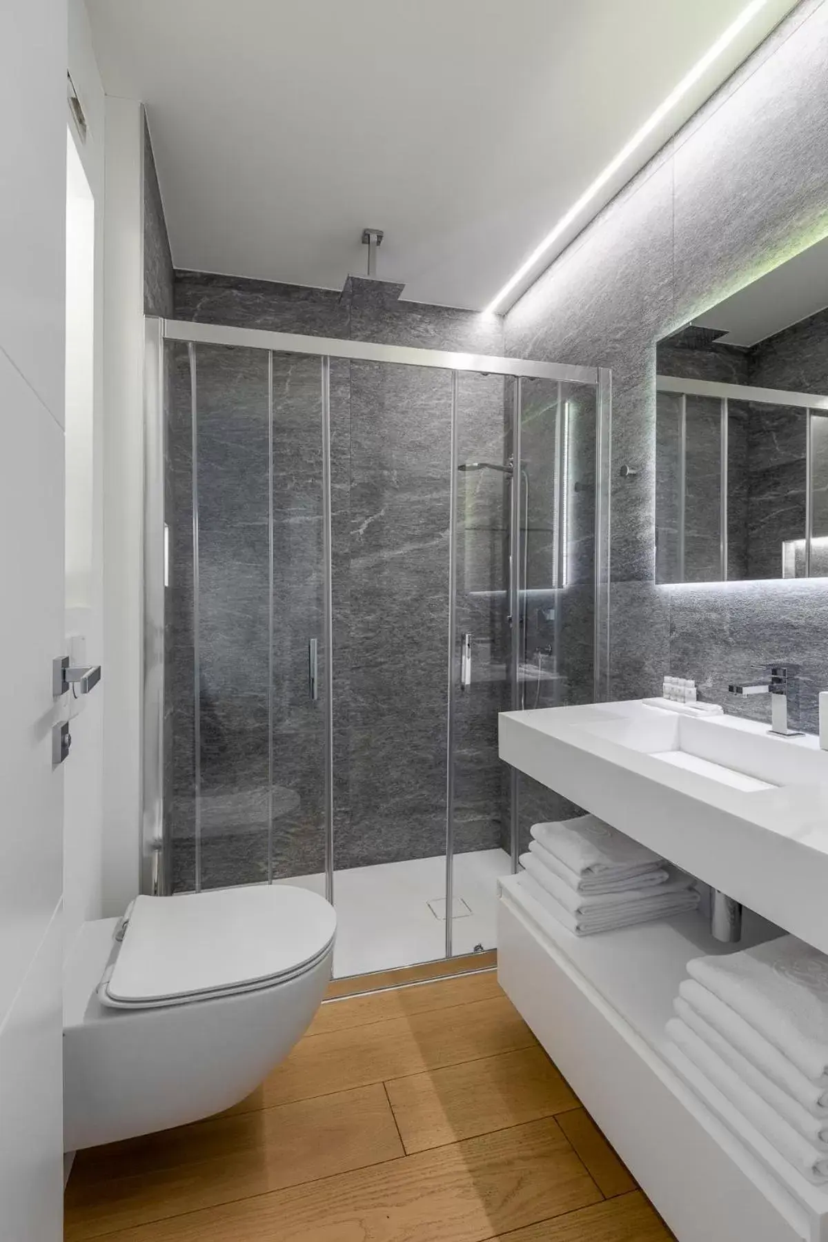 Shower, Bathroom in Sasso Boretto, Luxury Holiday Apartments