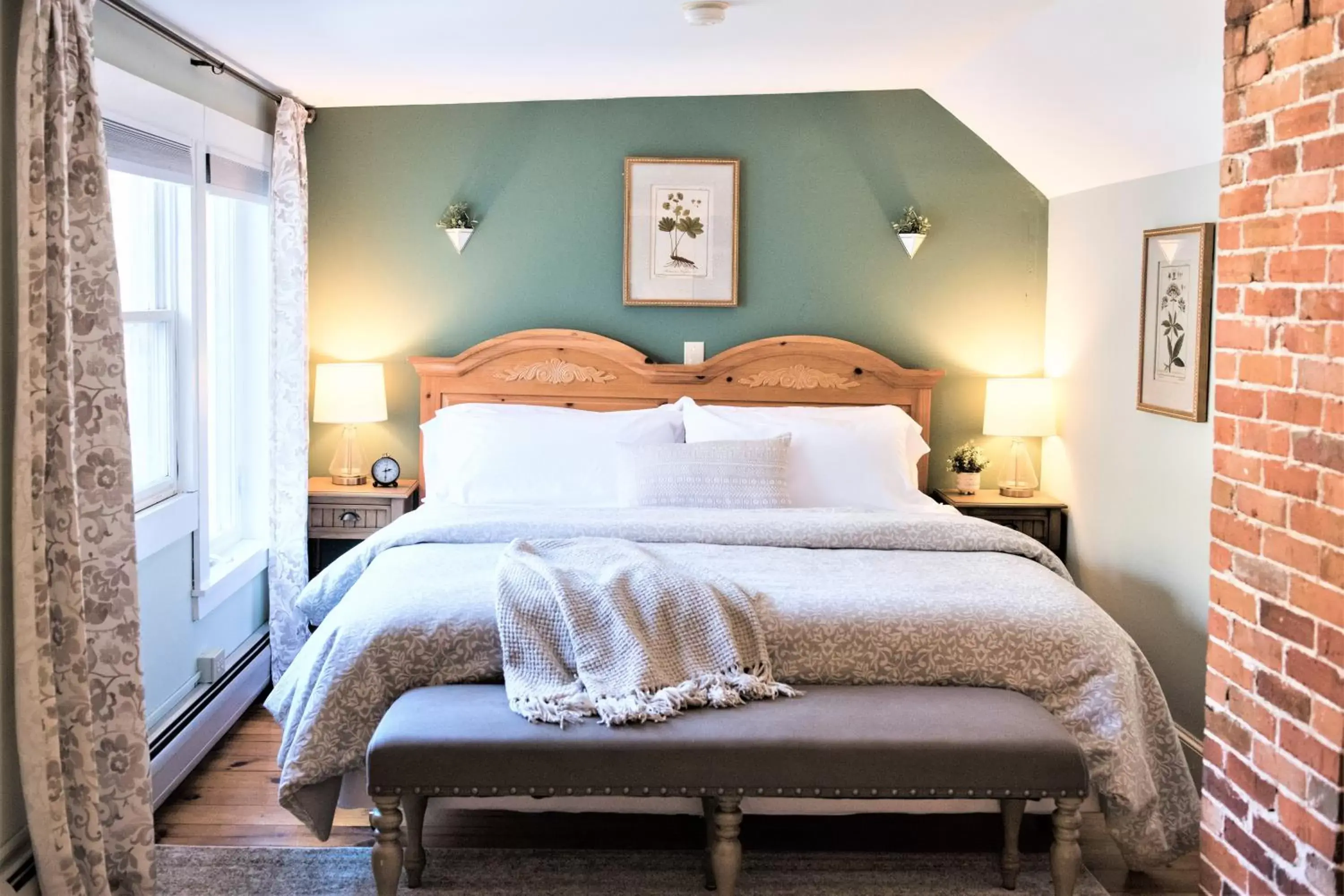 King Suite - 3rd Floor in Inn on Golden Pond King Suite - 3rd Floor in Inn on Golden Pond