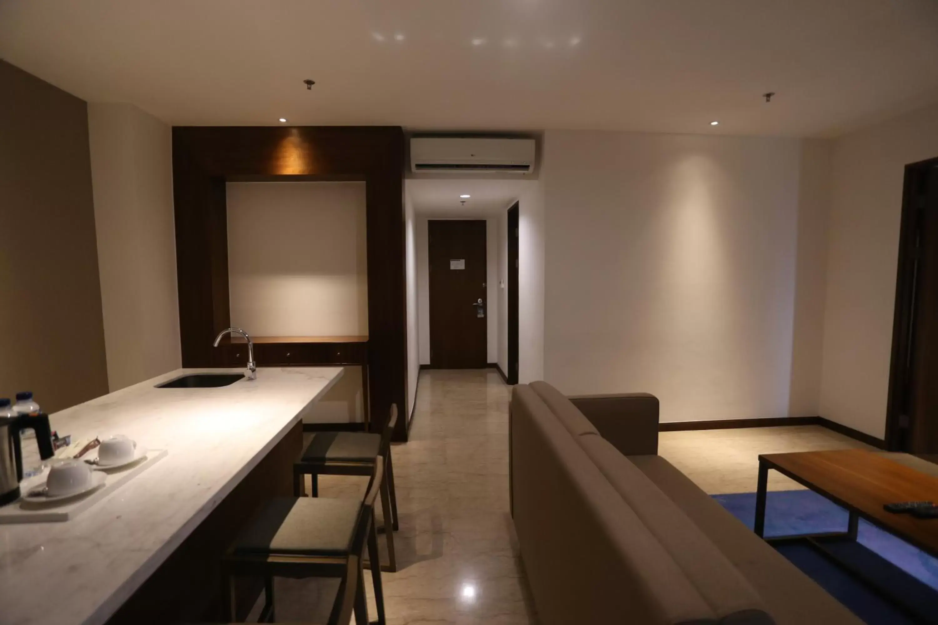 Business facilities in Veranda Serviced Residence Puri