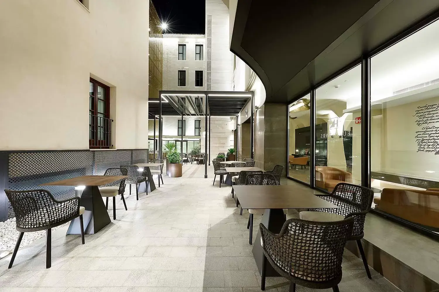 Patio, Restaurant/Places to Eat in Áurea Catedral by Eurostars Hotel Company