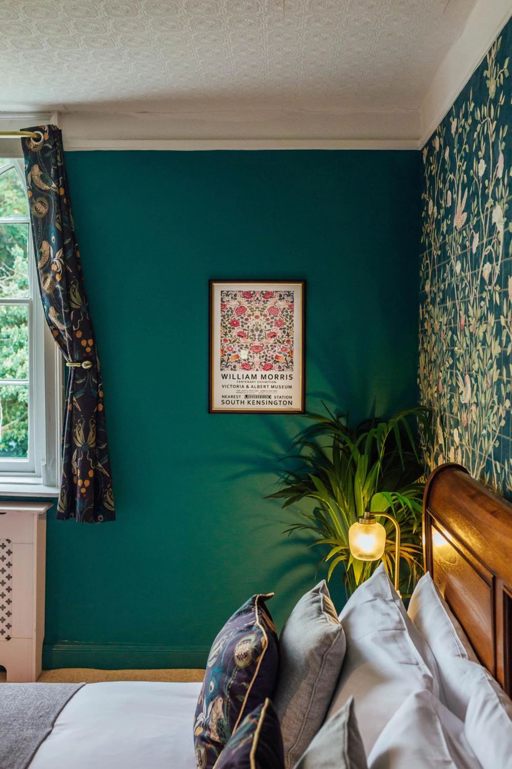 Bed in Old Rectory House, Redditch