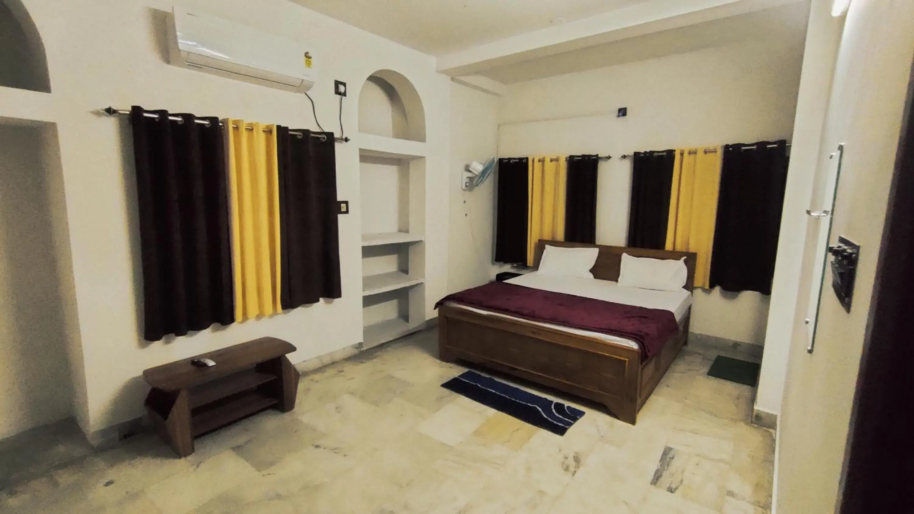 Hotel The Aparna Residency