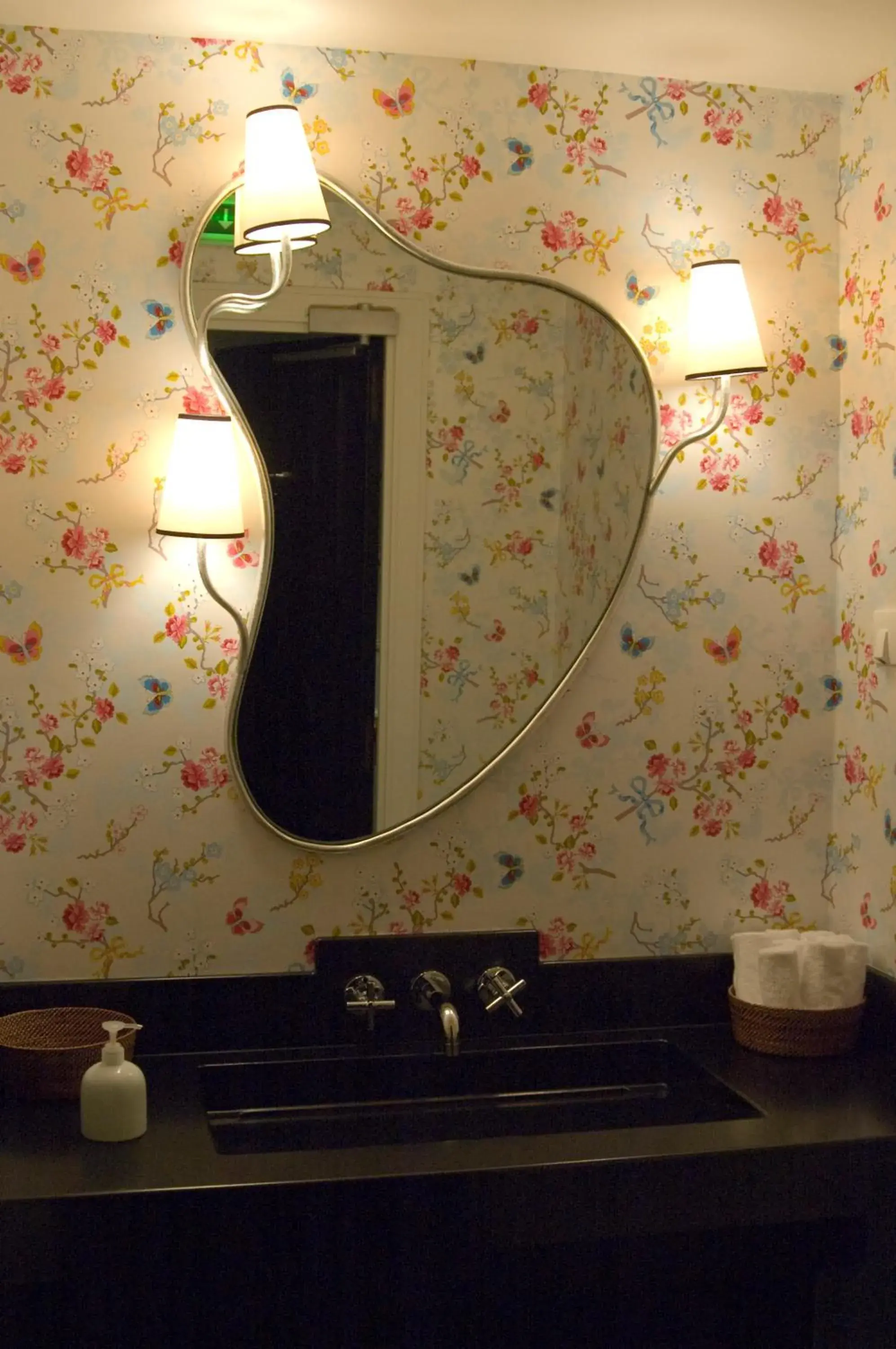 Bathroom in Hôtel Recamier
