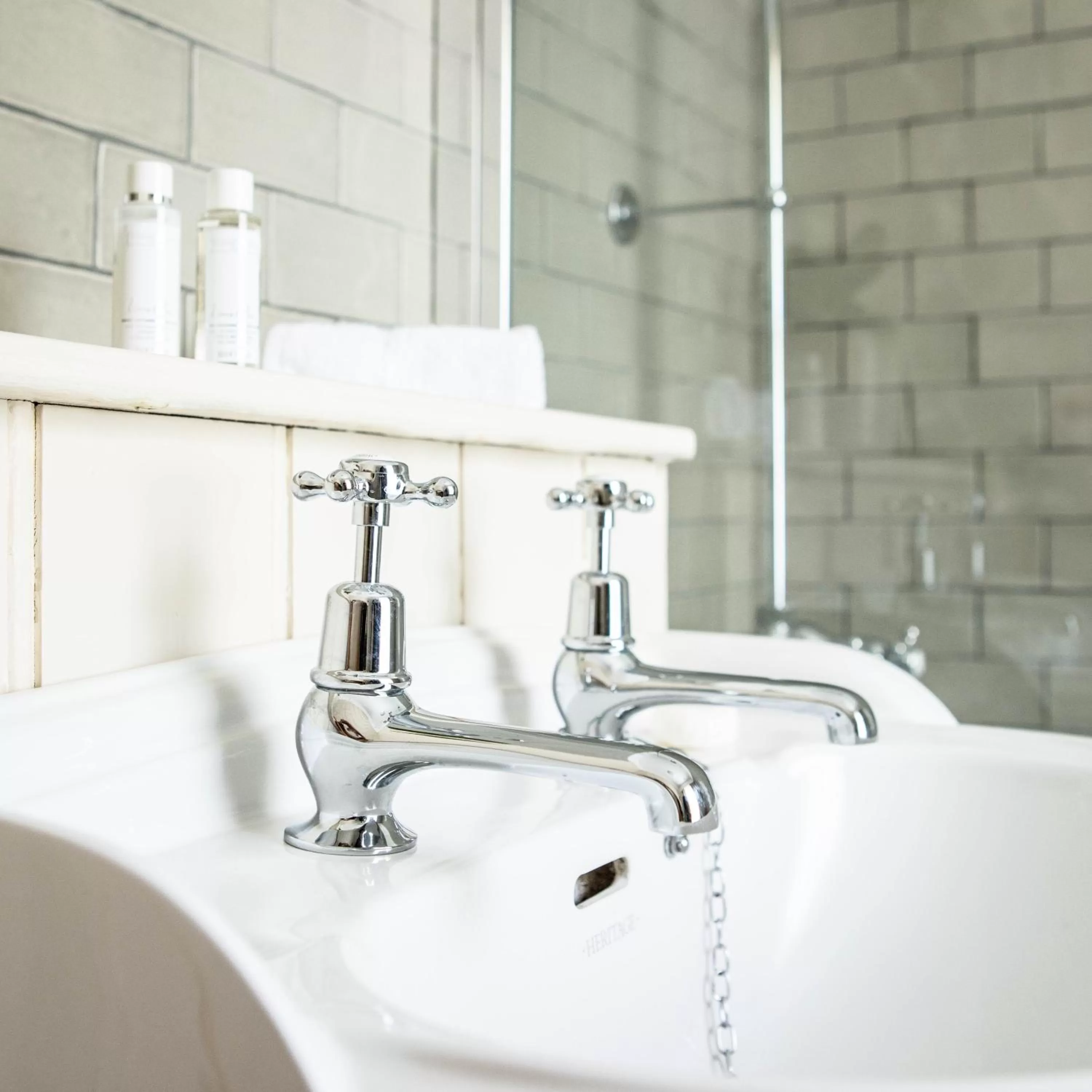 Bathroom in The White Horse