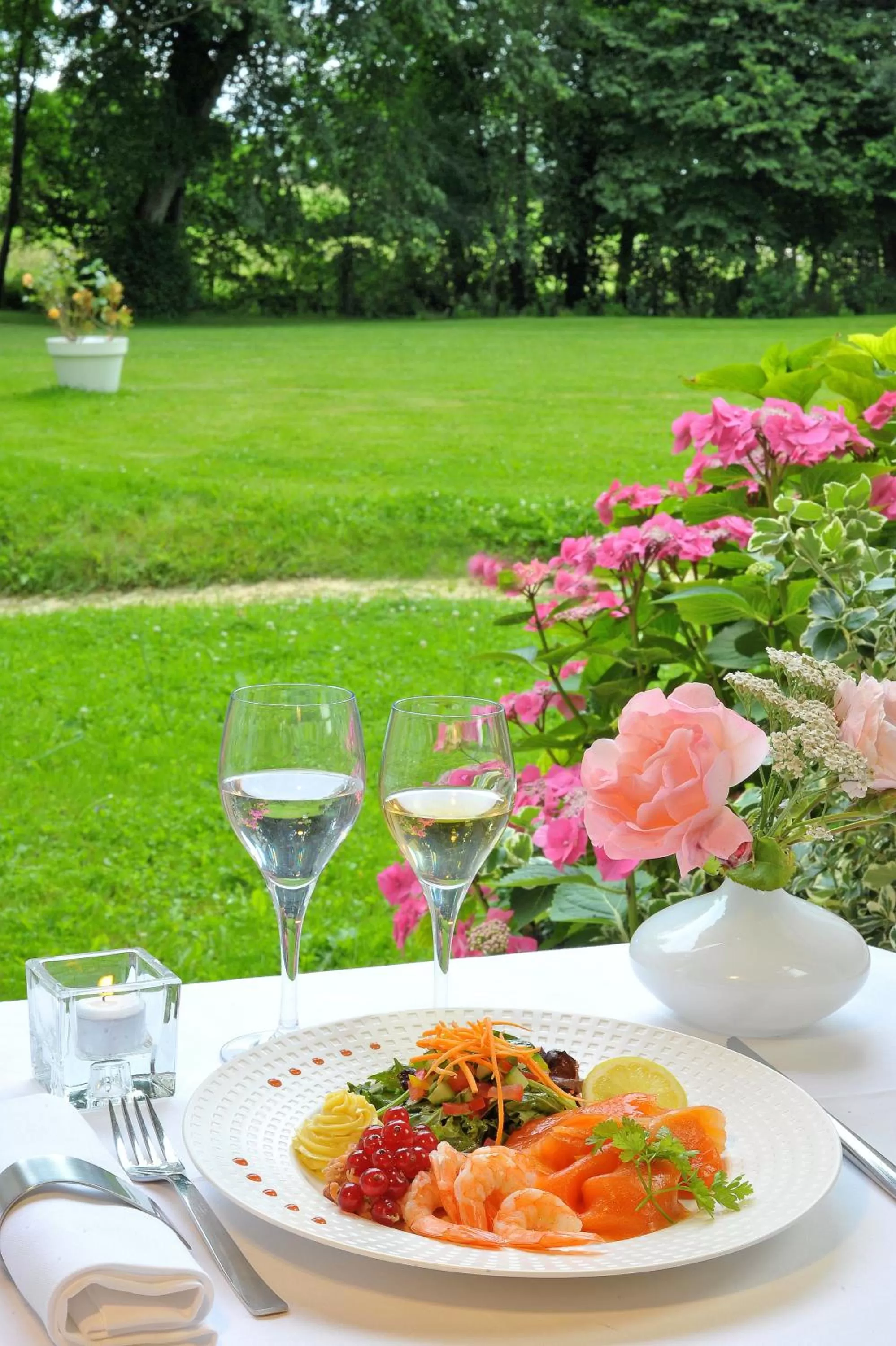 Restaurant/places to eat in Château de Bellefontaine - Teritoria