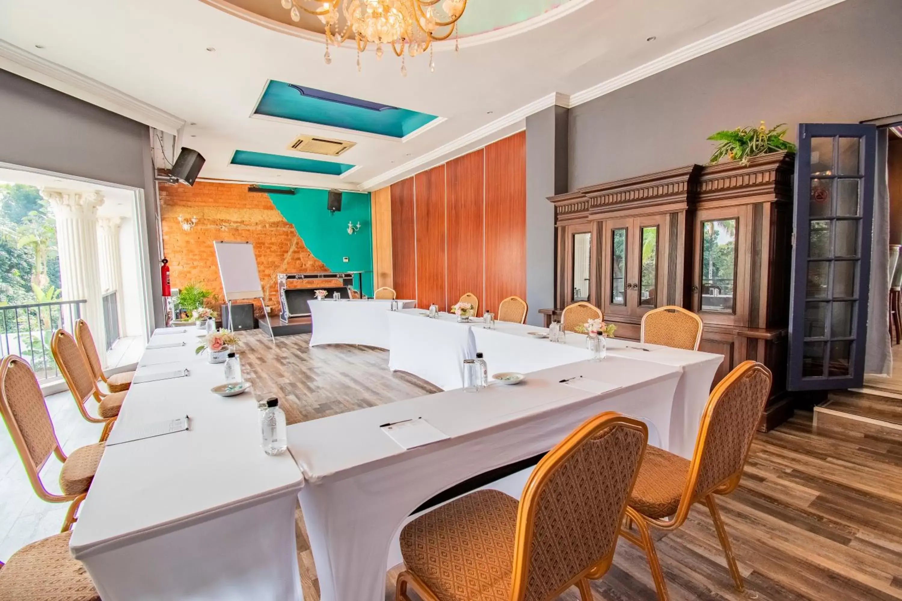 Meeting/conference room in Emakhosini Boutique Hotel