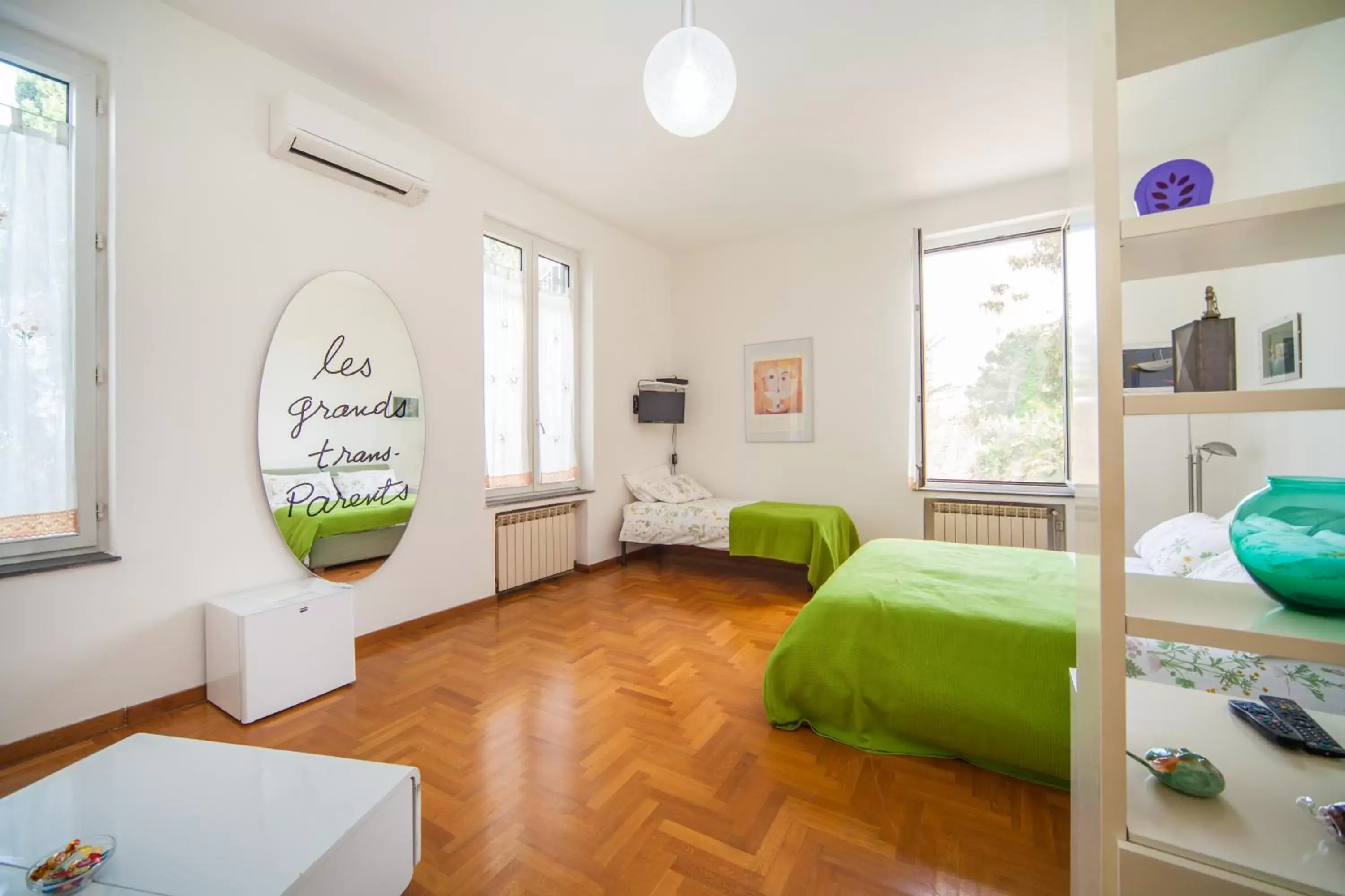 Triple Room with Private Bathroom in B&B Casina de Goyzueta Triple Room with Private Bathroom in B&B Casina de Goyzueta