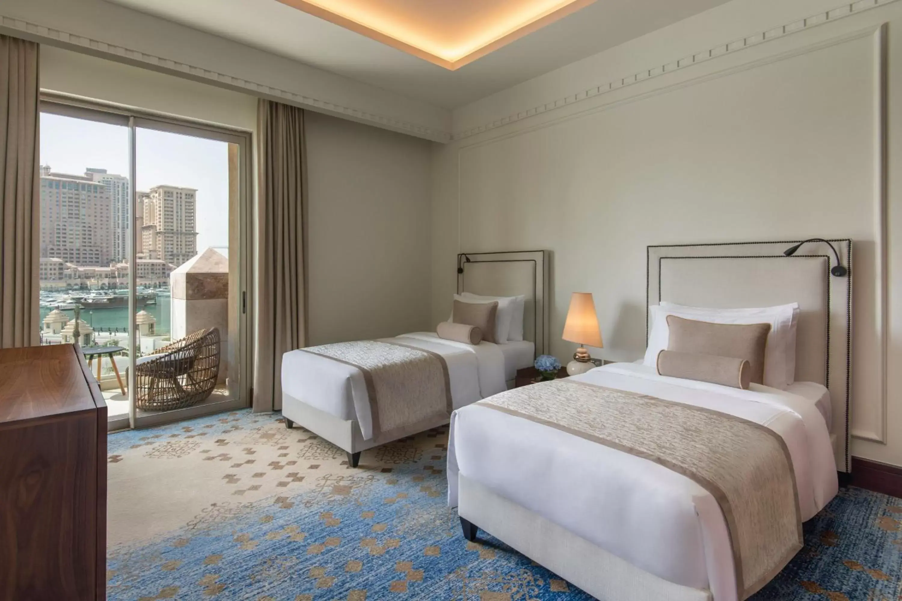 Bedroom, Bed in The St Regis Marsa Arabia Island, The Pearl Qatar