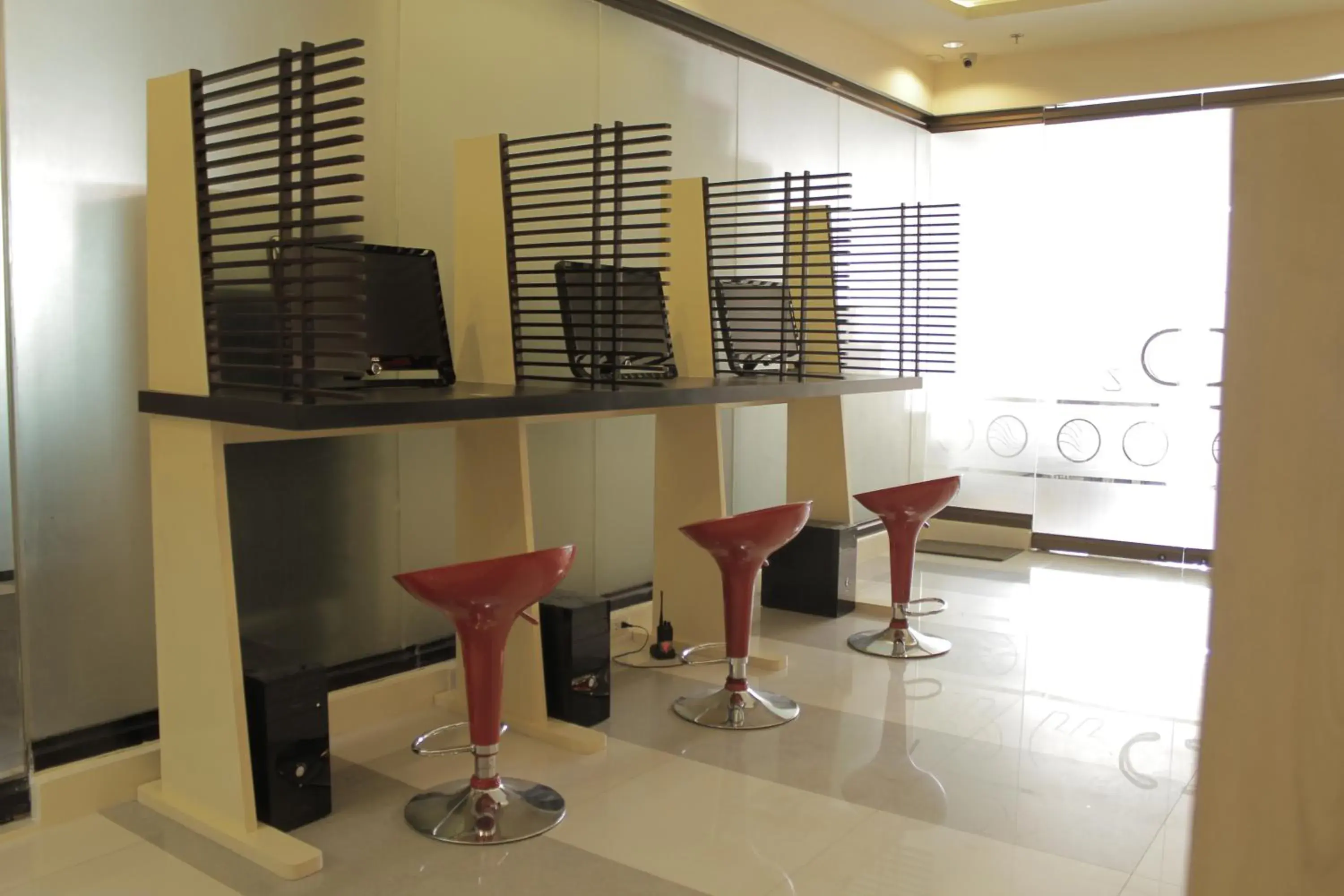 Business facilities, Bathroom in Hotel 99 Cubao