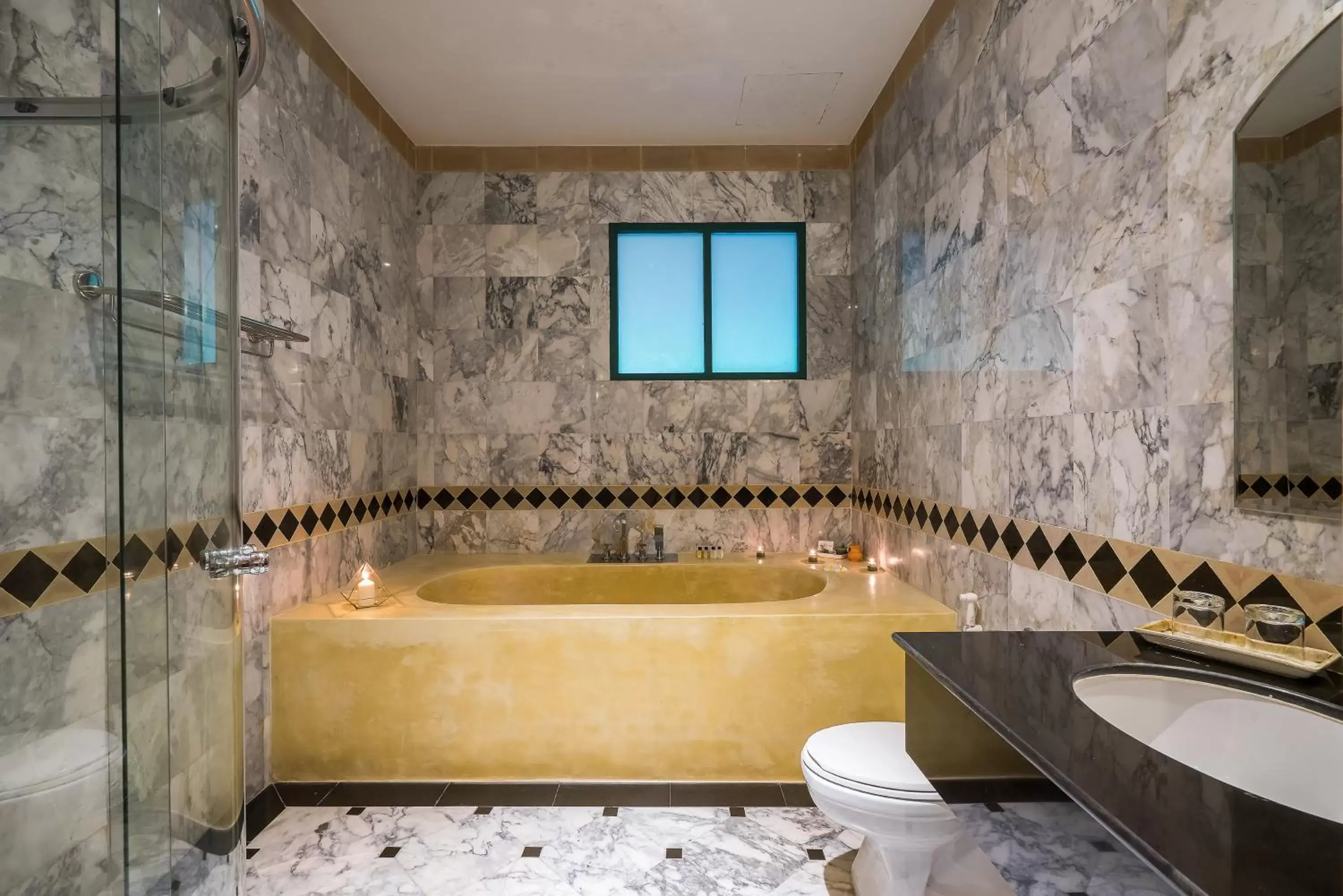 Bath, Bathroom in Buddy Oriental Riverside