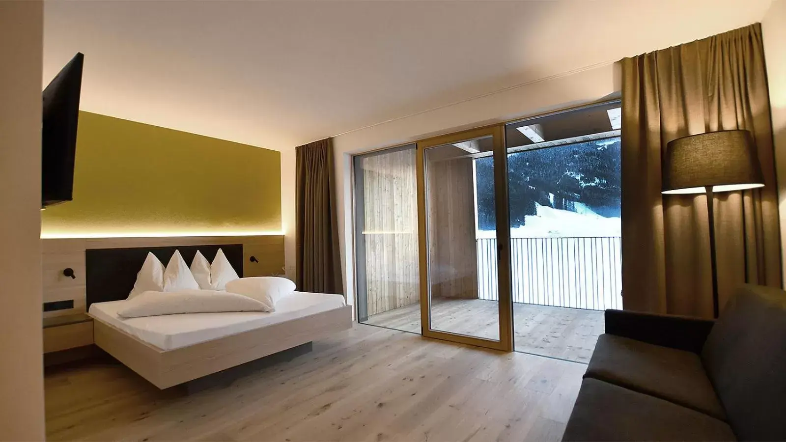 Bed in Hotel Tyrol