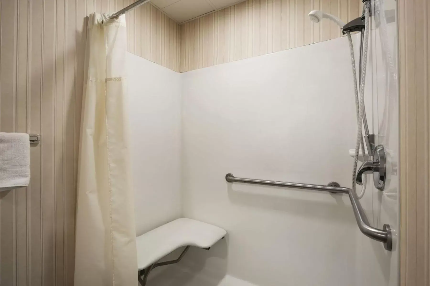 Bathroom in Days Inn & Suites by Wyndham Cherry Hill - Philadelphia