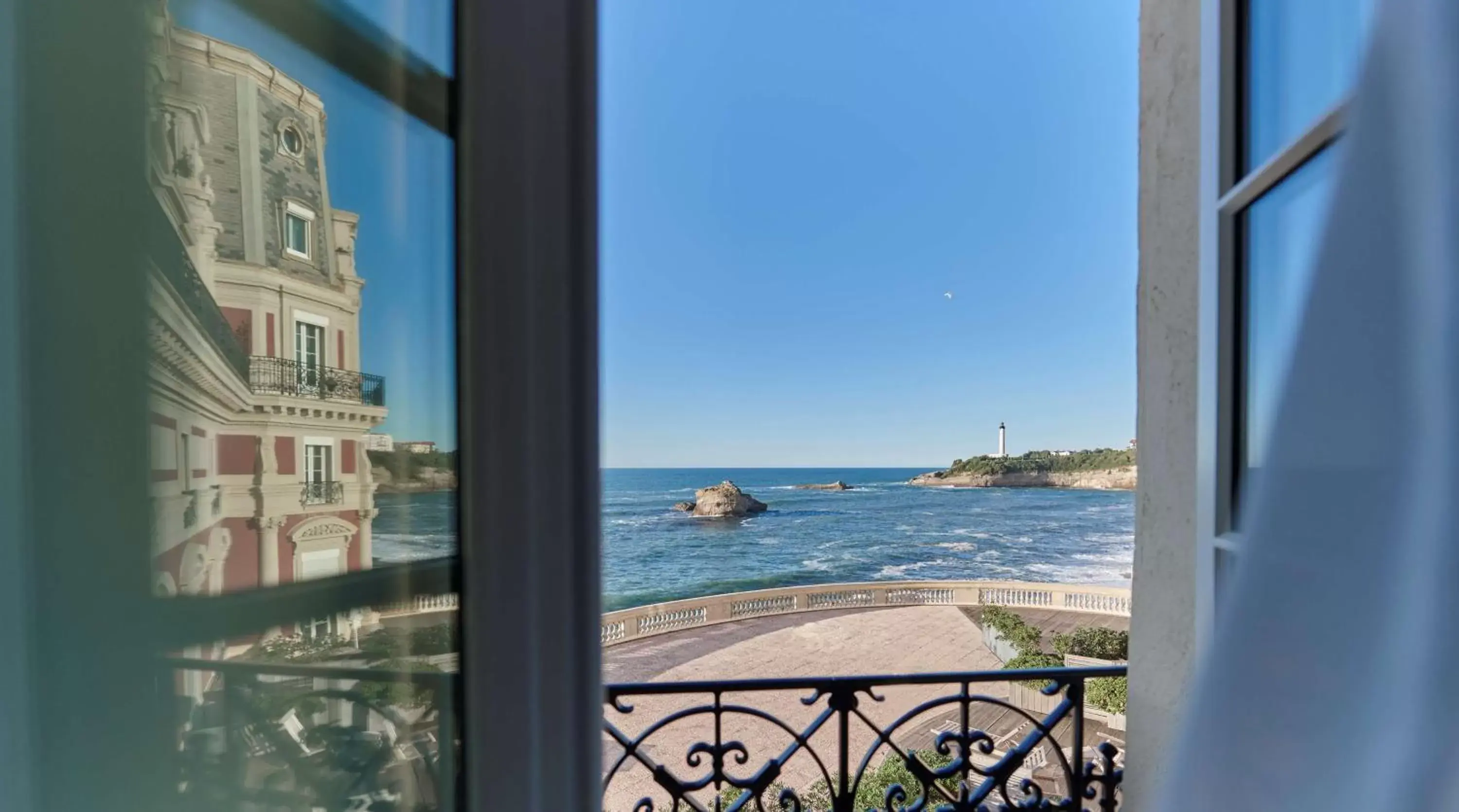 Photo of the whole room in Hôtel du Palais Biarritz, in The Unbound Collection by Hyatt