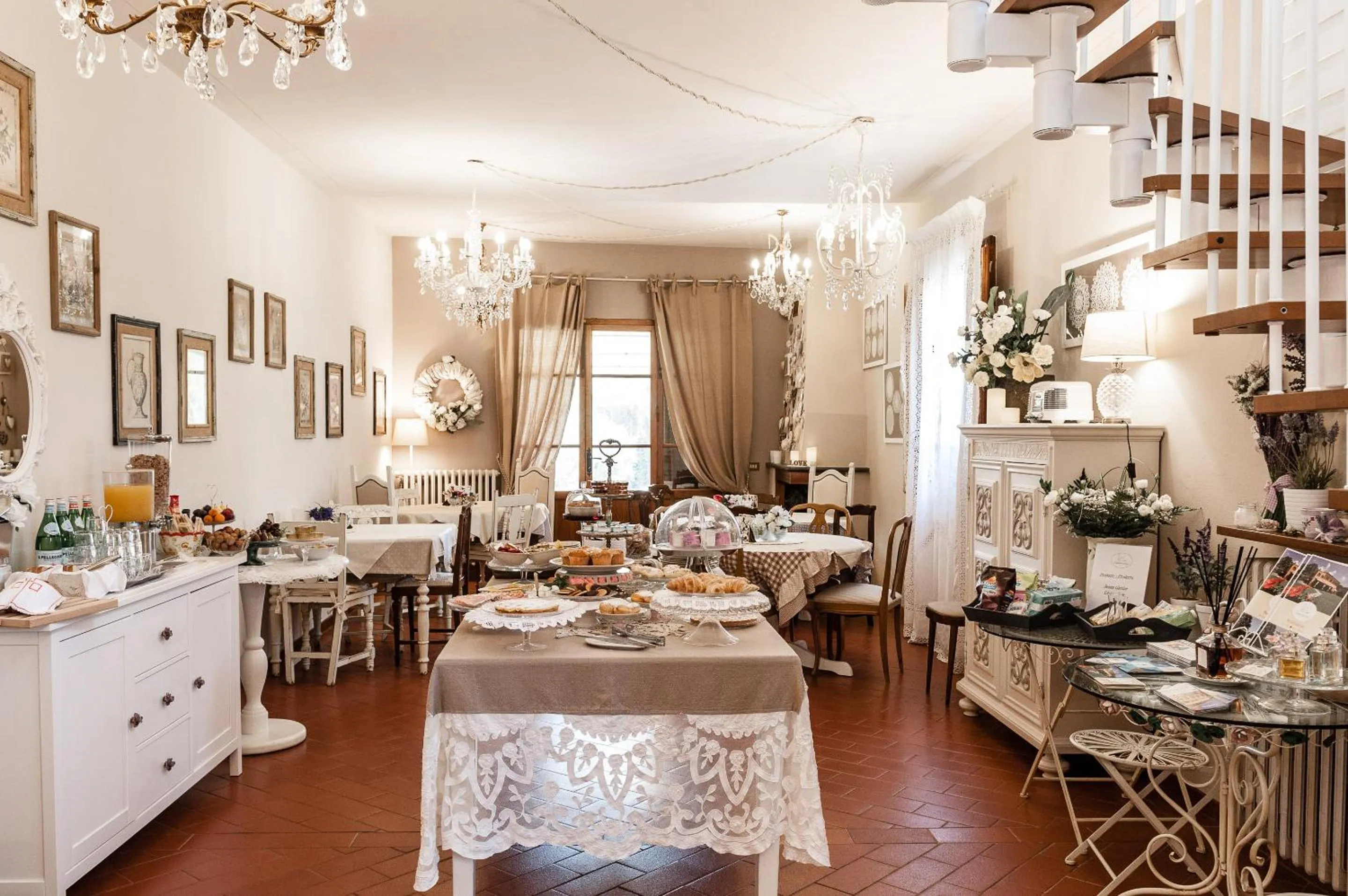 Food and drinks in Giardino della Pieve Relais- Adult Only