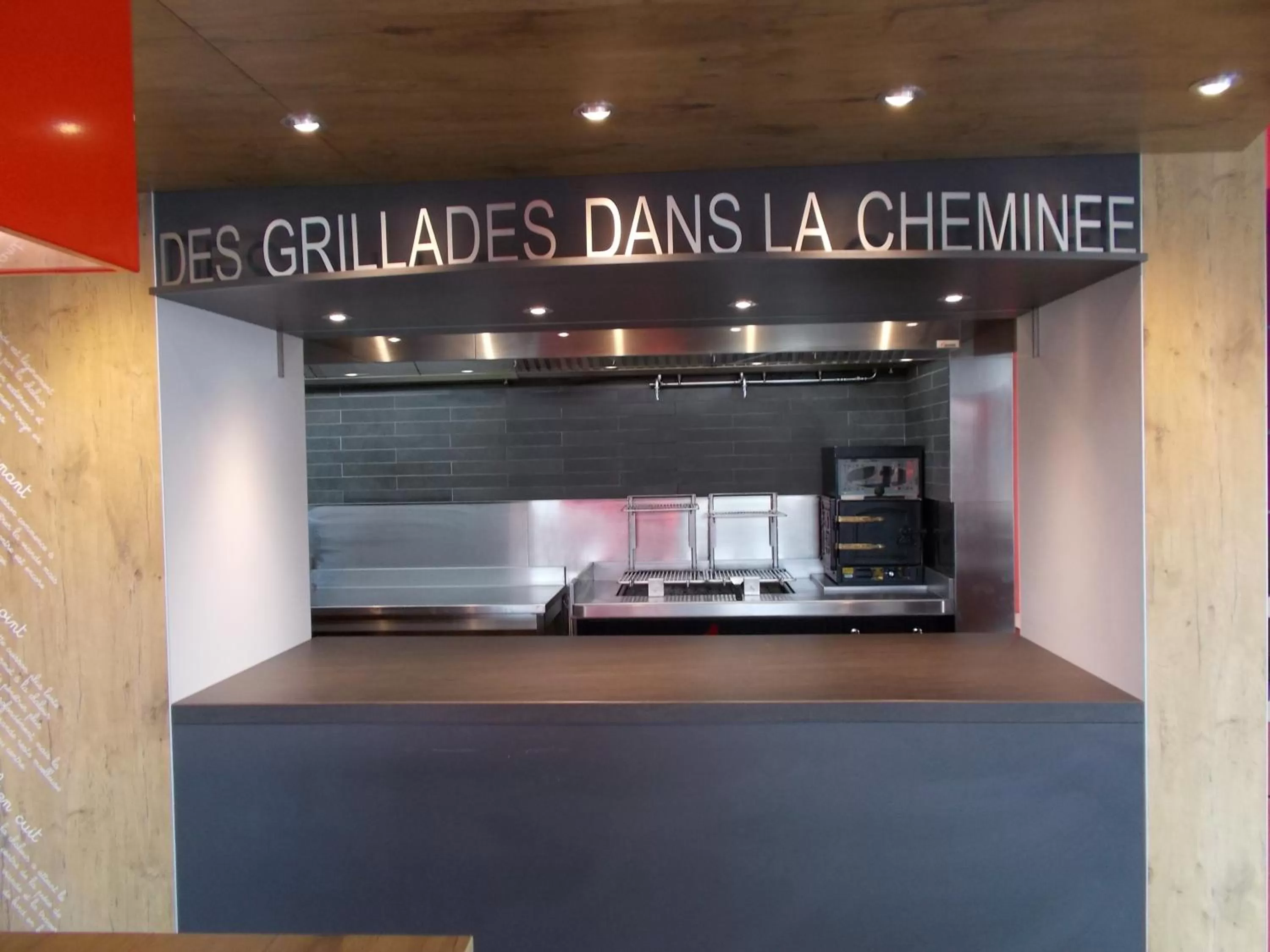 Restaurant/places to eat in ibis Toulon La Valette