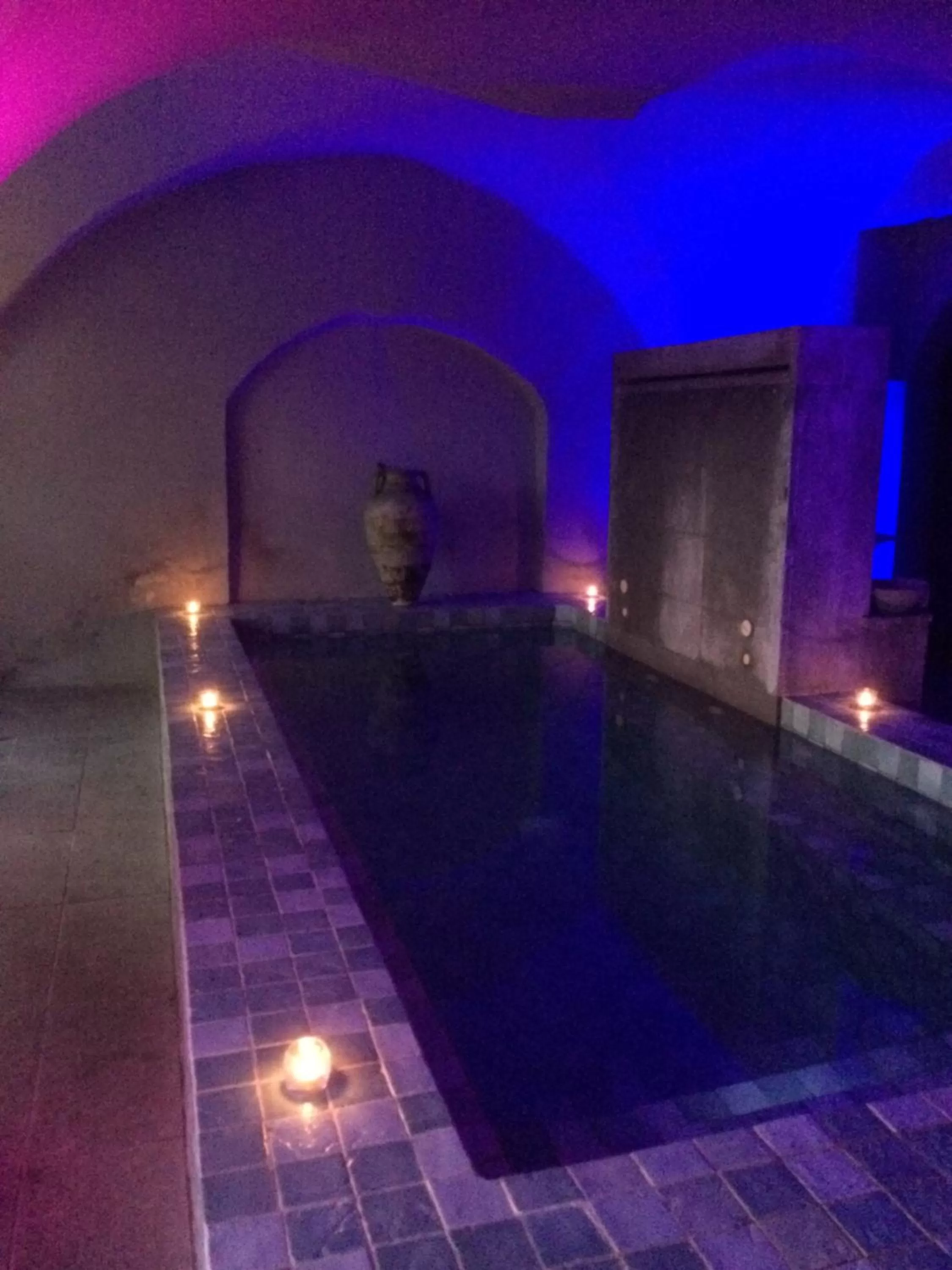 Night in Le Couvent d'Hérépian - Hôtel & Spa