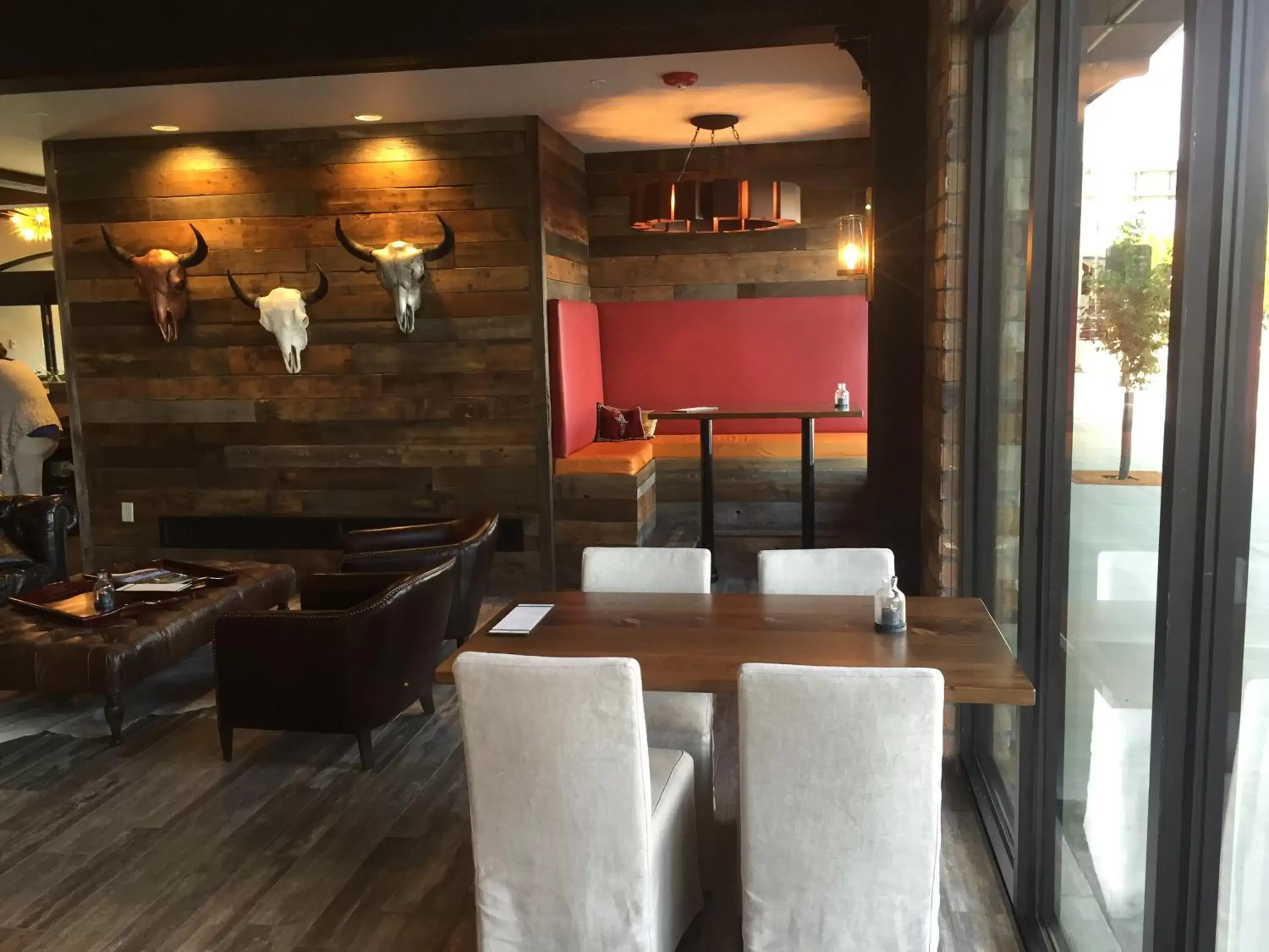 Restaurant/places to eat in Firebrand Hotel Restaurant/places to eat in Firebrand Hotel