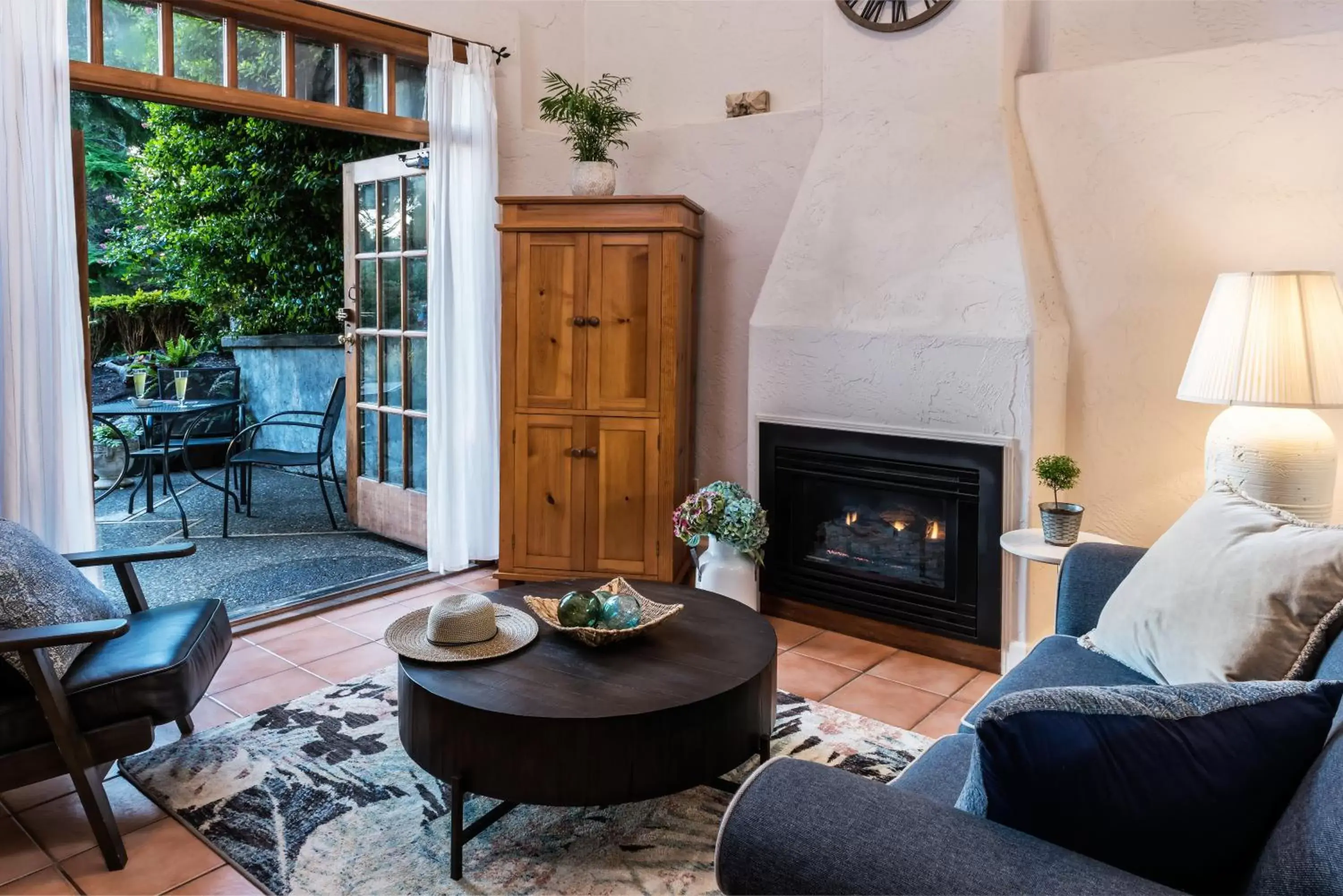 Patio, Seating Area in Arch Cape Inn and Retreat